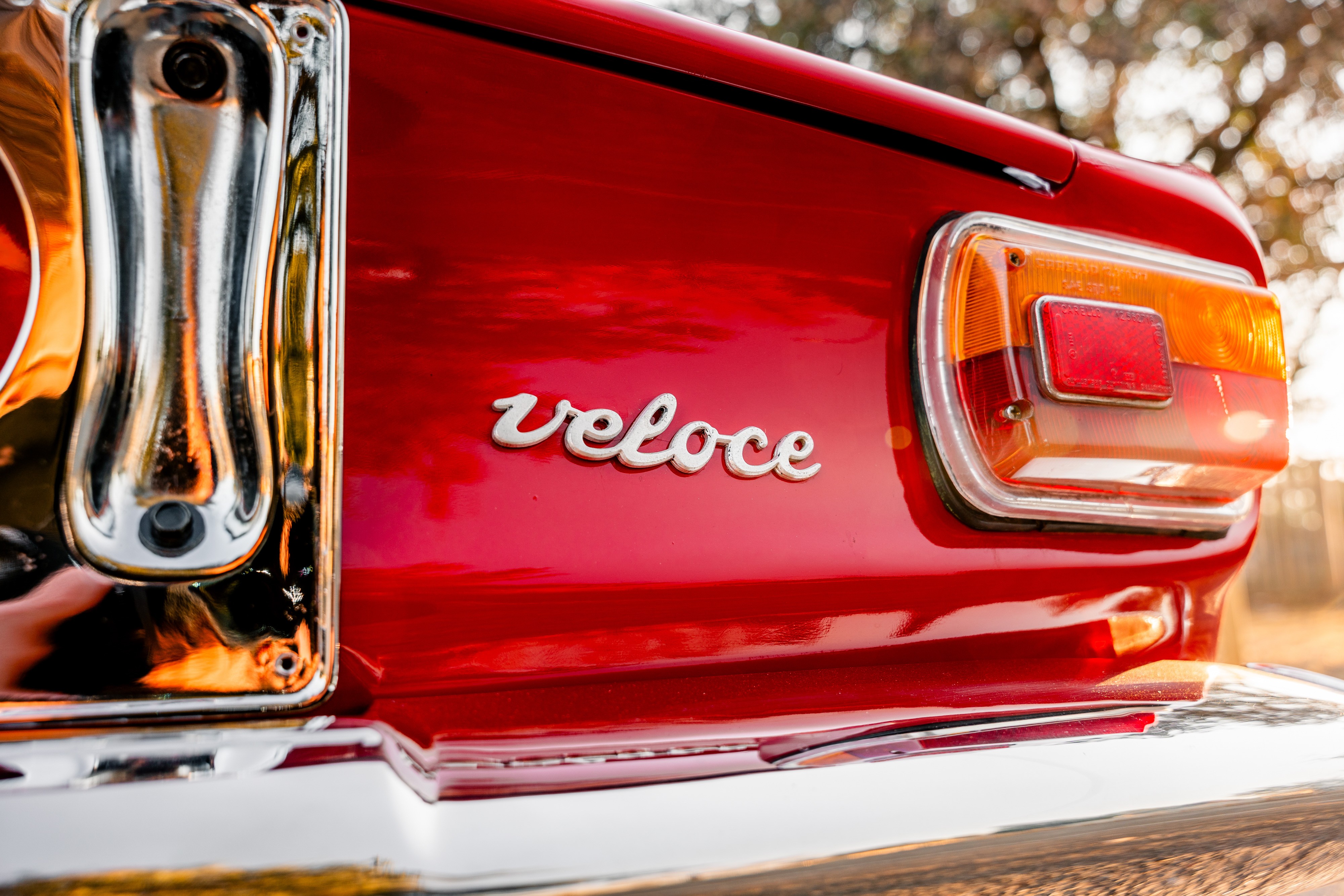 View 1969 Alfa Romeo Giulia Sprint GT Veloce (red) for sale exterior image (9)