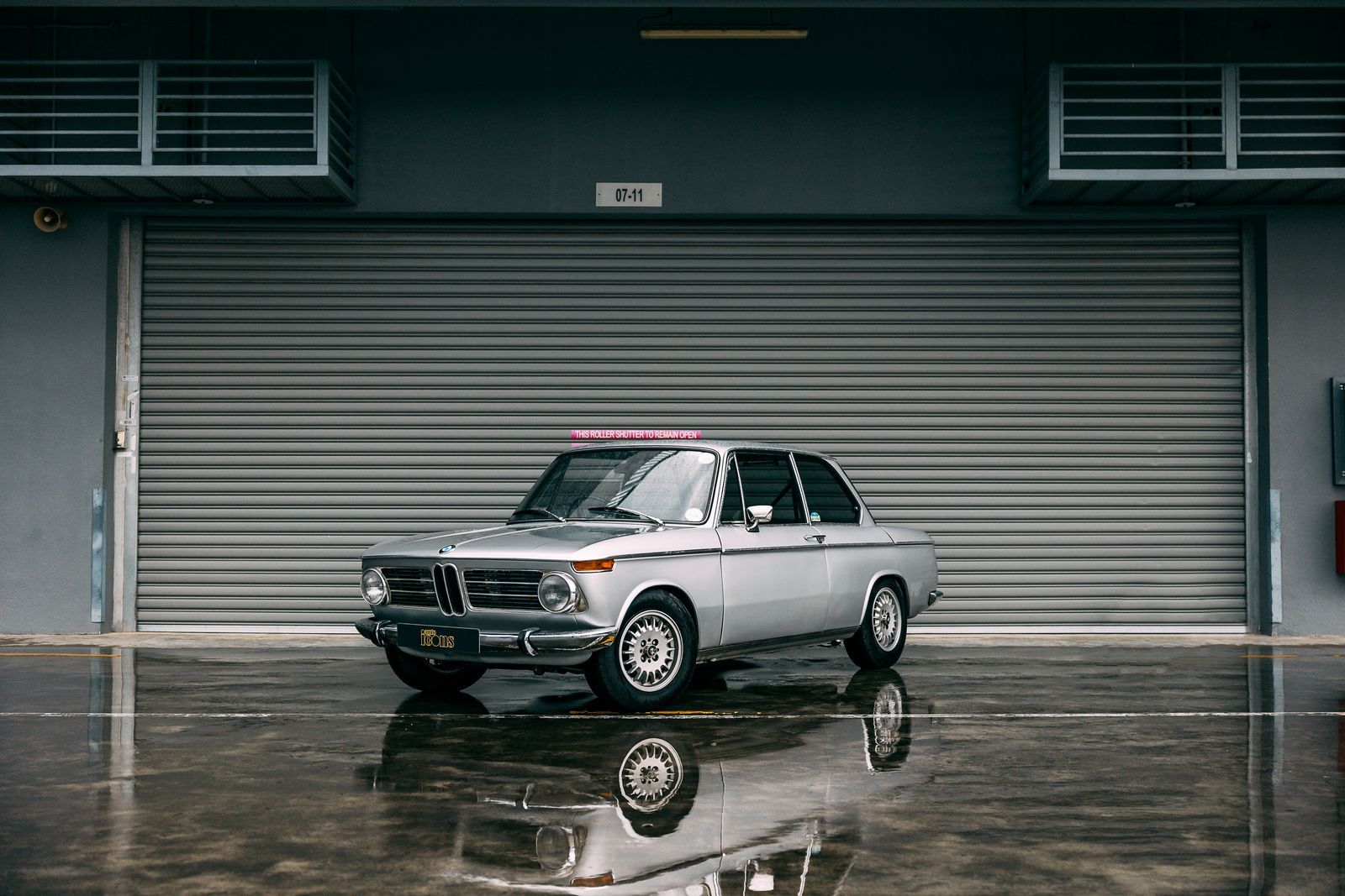 View 1971 BMW 2002 Coupe for sale exterior image (1)