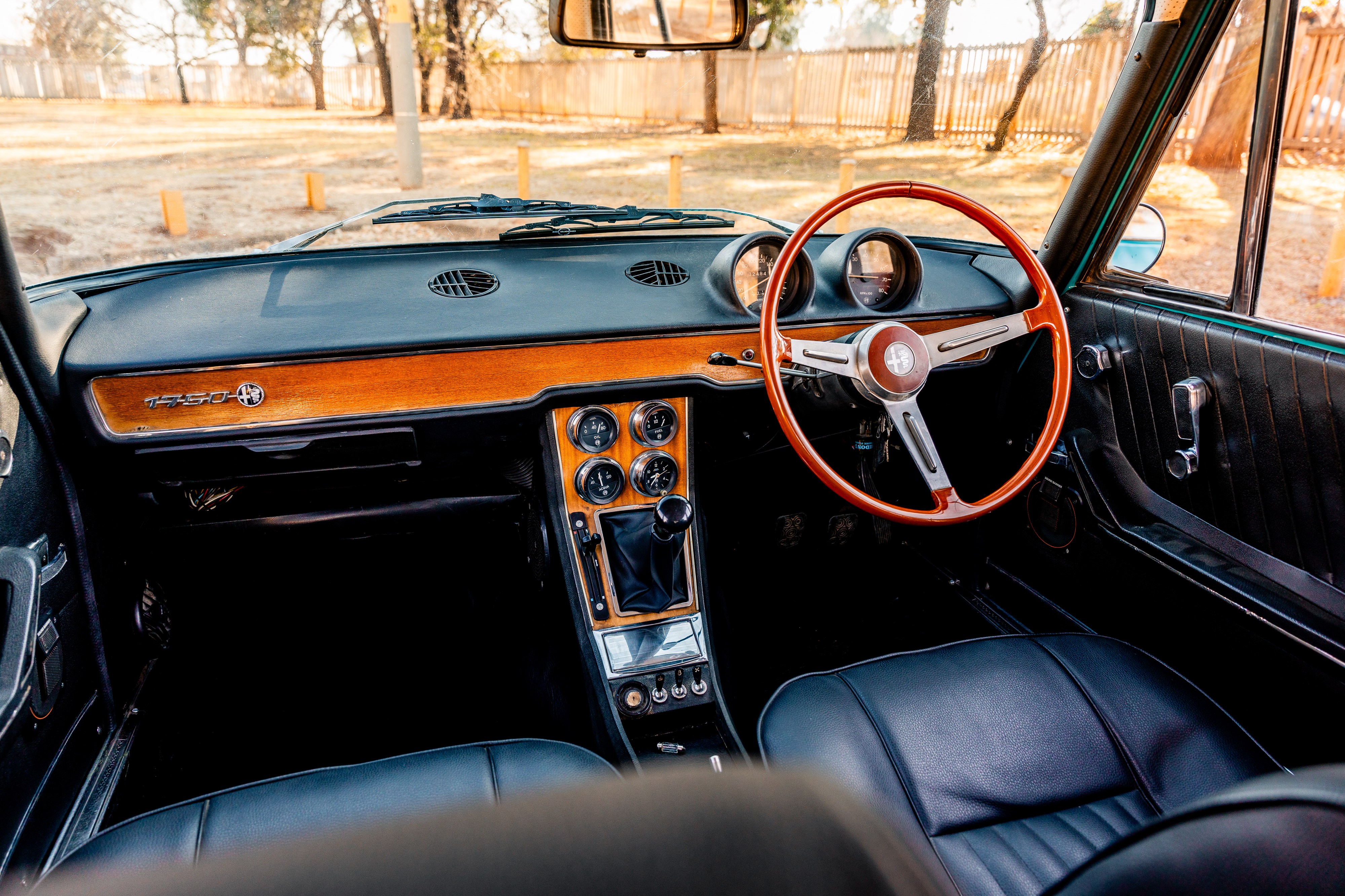 View 1973 Alfa Romeo Berlina 1750 for sale interior image (1)