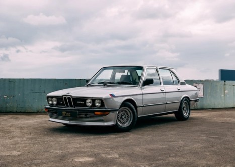 View 1982 BMW E12 M535i for sale exterior image (1)