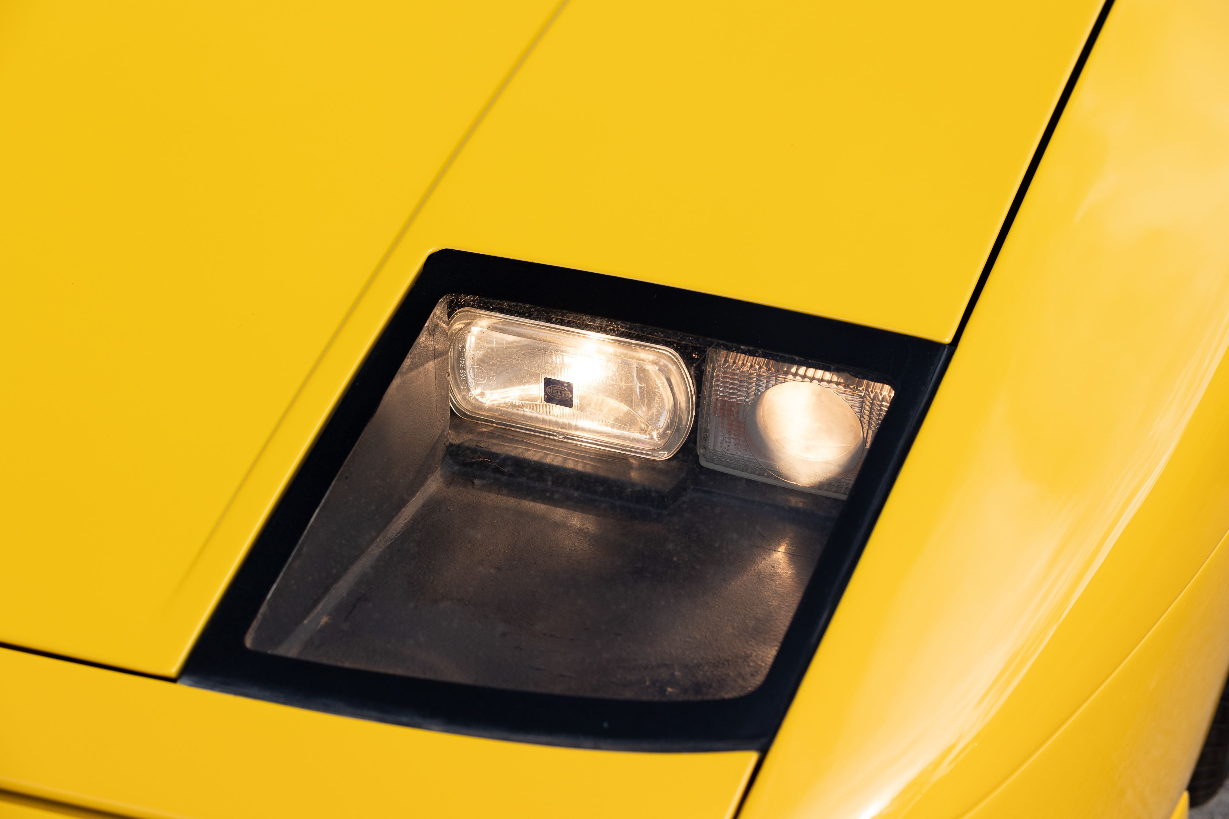 View the exterior of the 1993 Koenig Specials Ferrari F48 for sale (5)