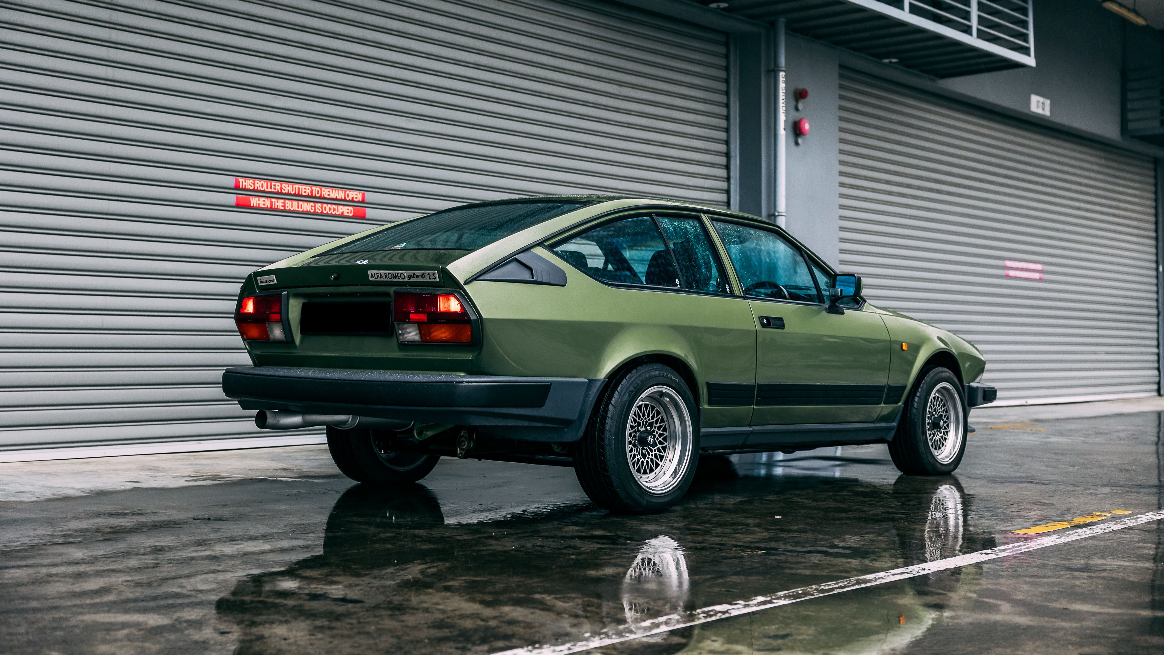 View 1982 Alfa Romeo GTV6 2.5 for sale exterior image (5)