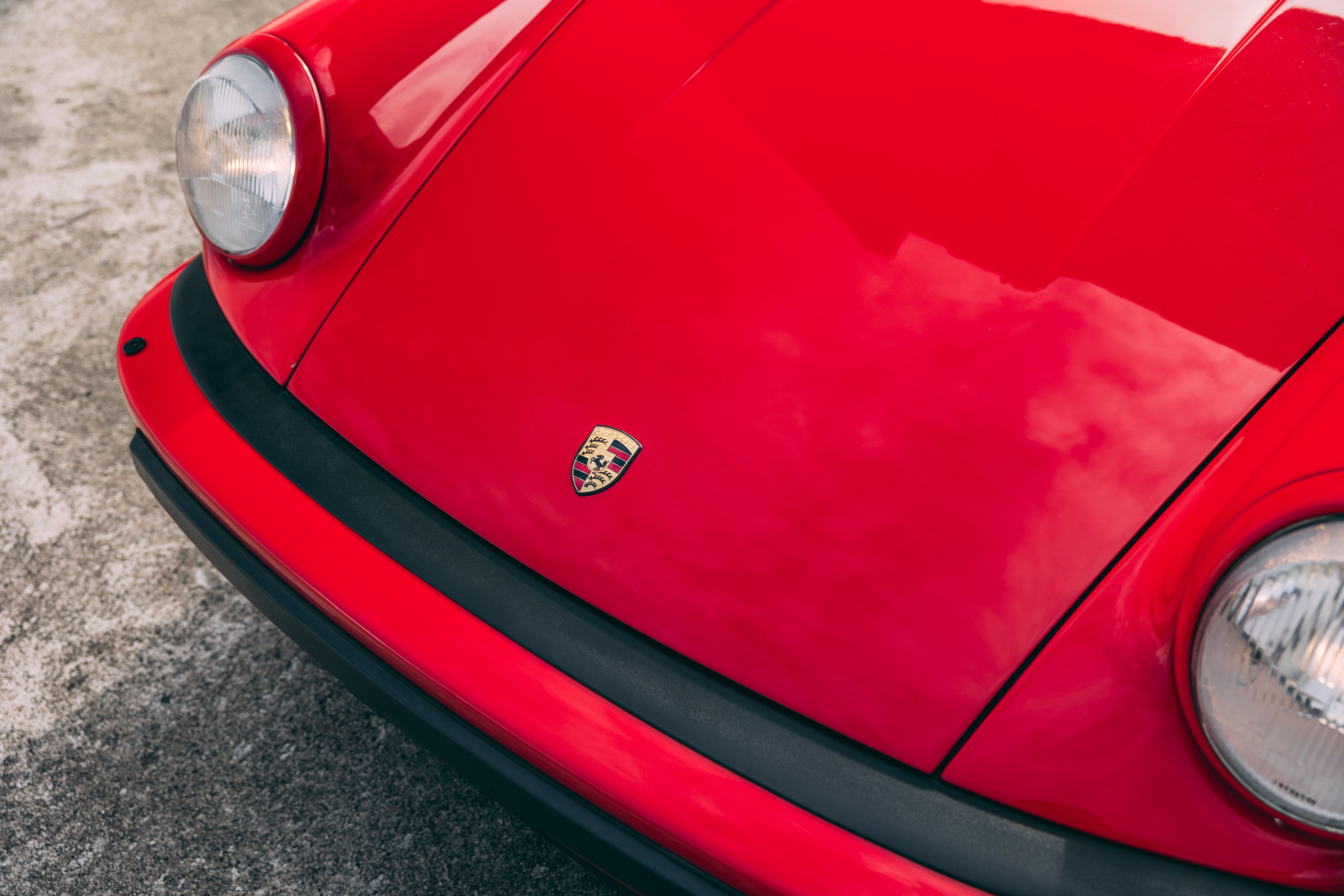 View the exterior of the 1988 Porsche 911 Carrera Targa G50 for sale (6)