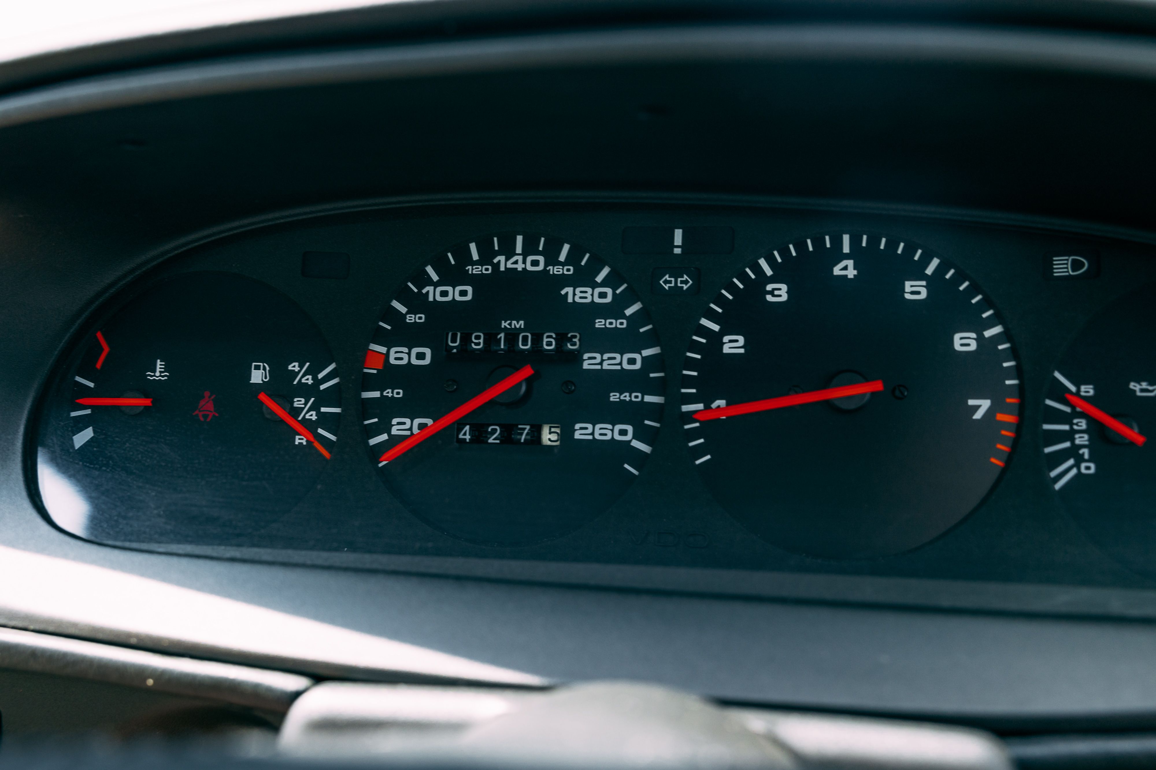 View the interior of the 1988 Porsche 944S Coupe for sale (3)