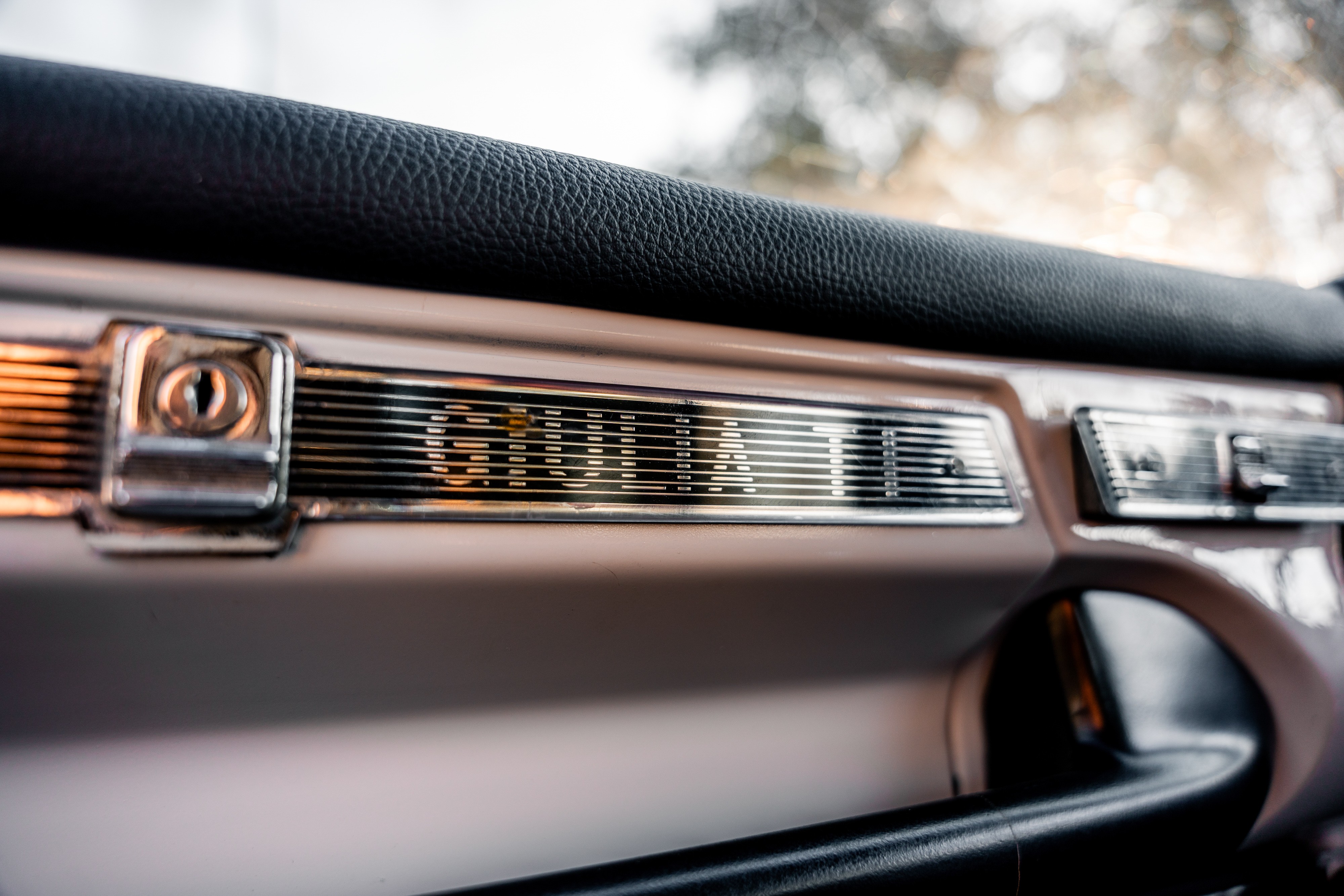 View the interior of the 1964 Alfa Romeo Giulia Ti for sale (3)