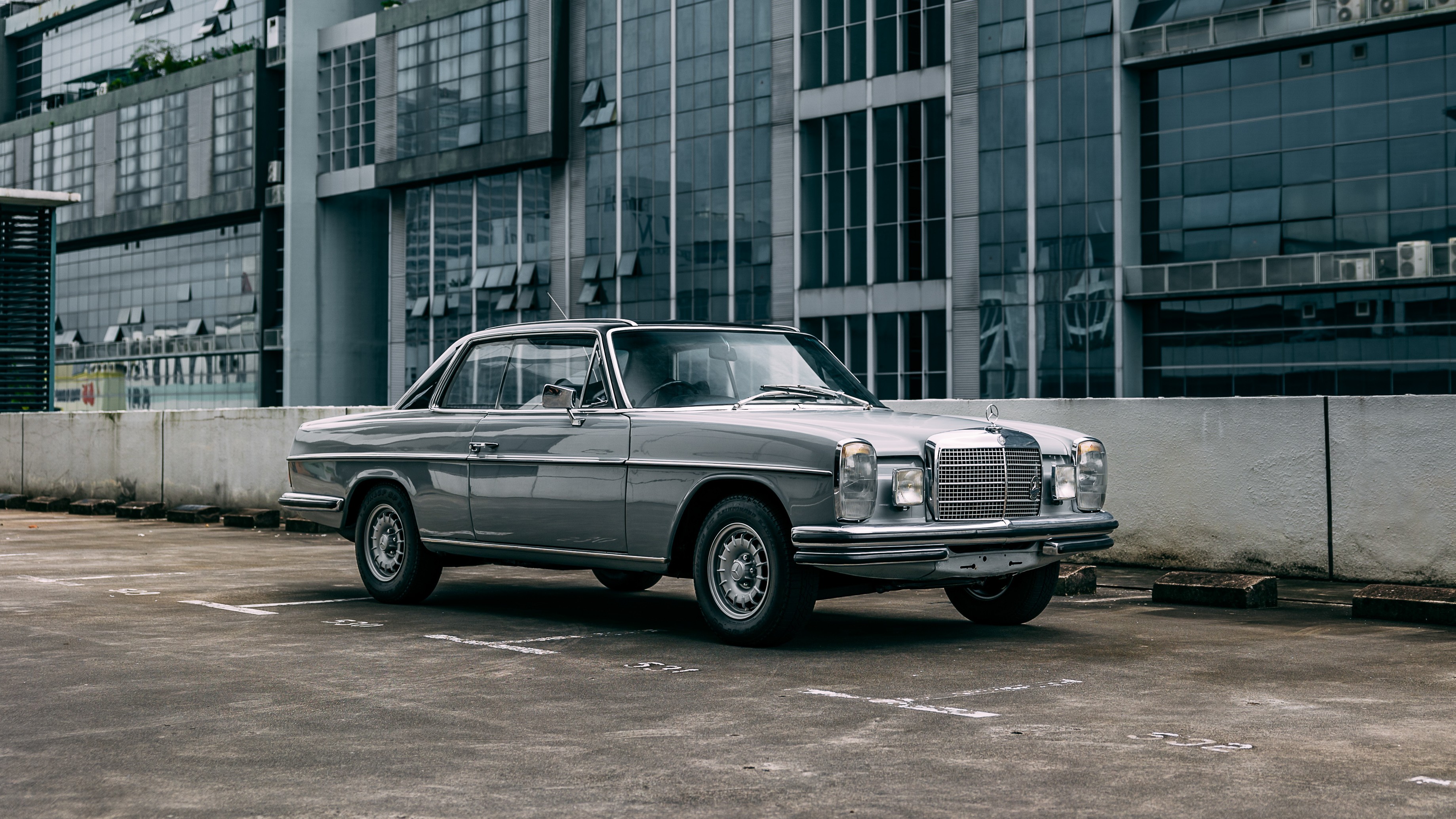 View 1970 Mercedes Benz 250CE for sale exterior image (5)