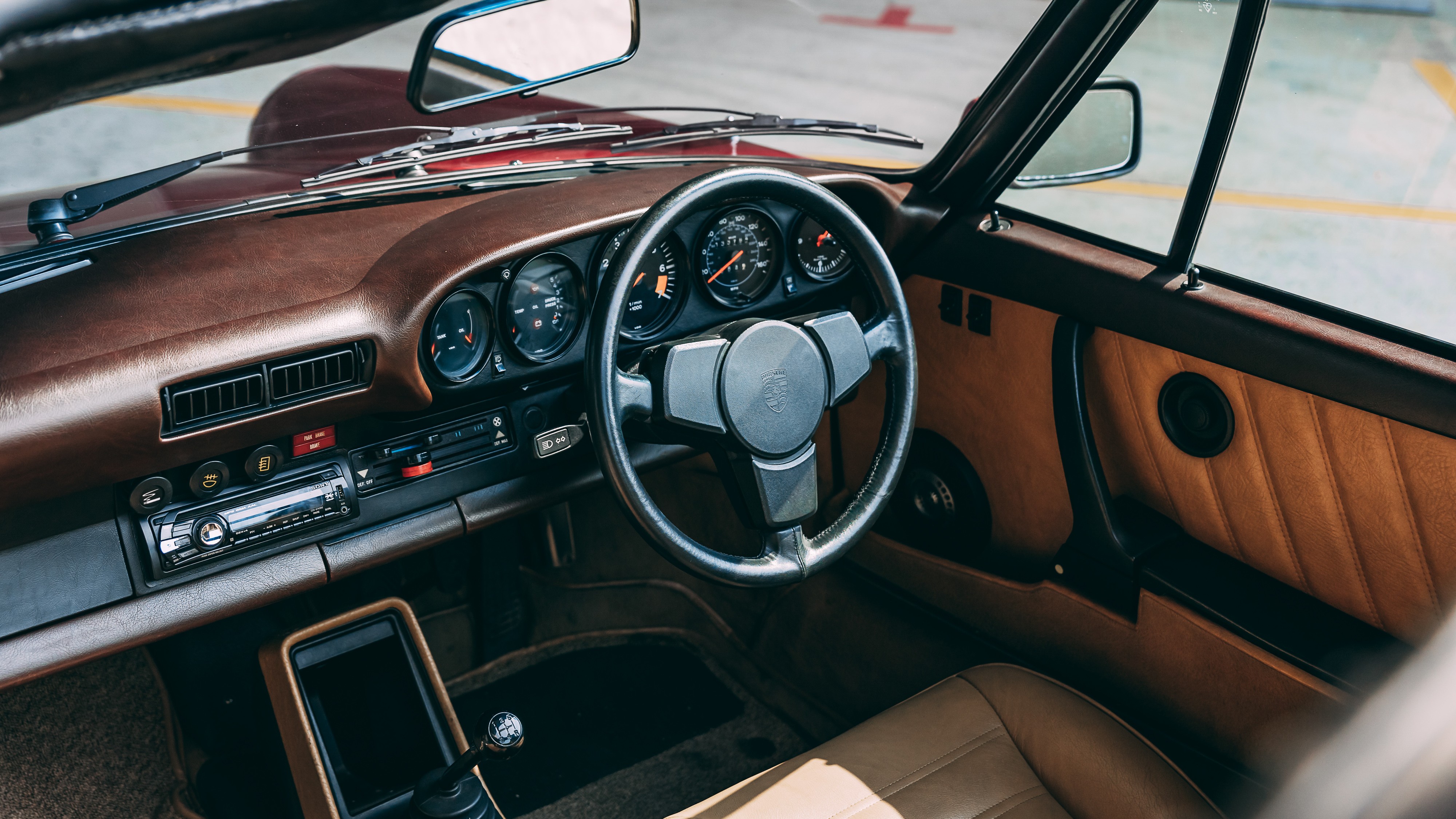 View the interior of the 1981 Porsche 911 SC Targa for sale (3)