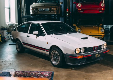 View the exterior of the 1985 Alfa Romeo GTV6 3.0 for sale (White)