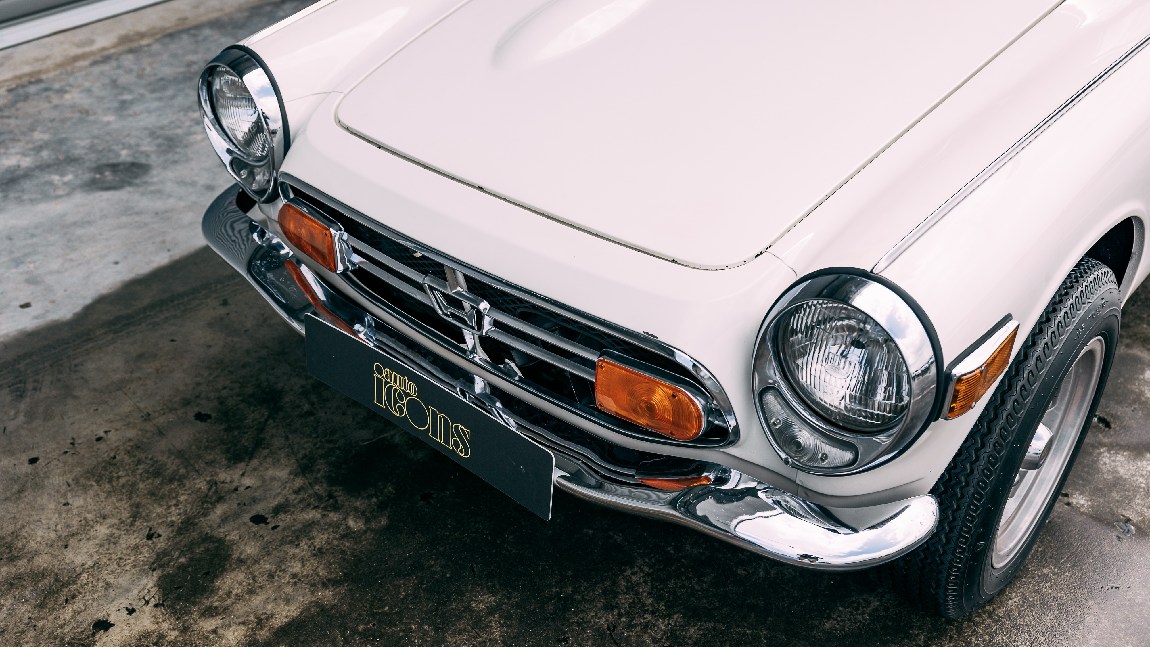 View the exterior of the 1965 Honda S800 Coupe for sale (8)