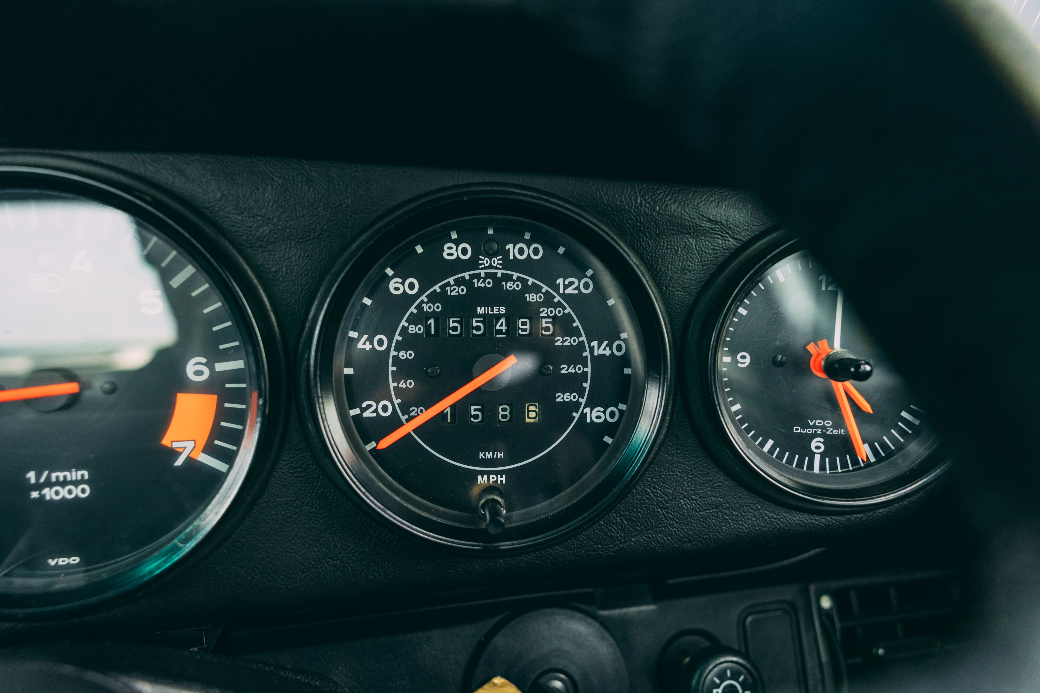 View the interior of the 1988 Porsche 911 Carrera Targa G50 for sale (3)