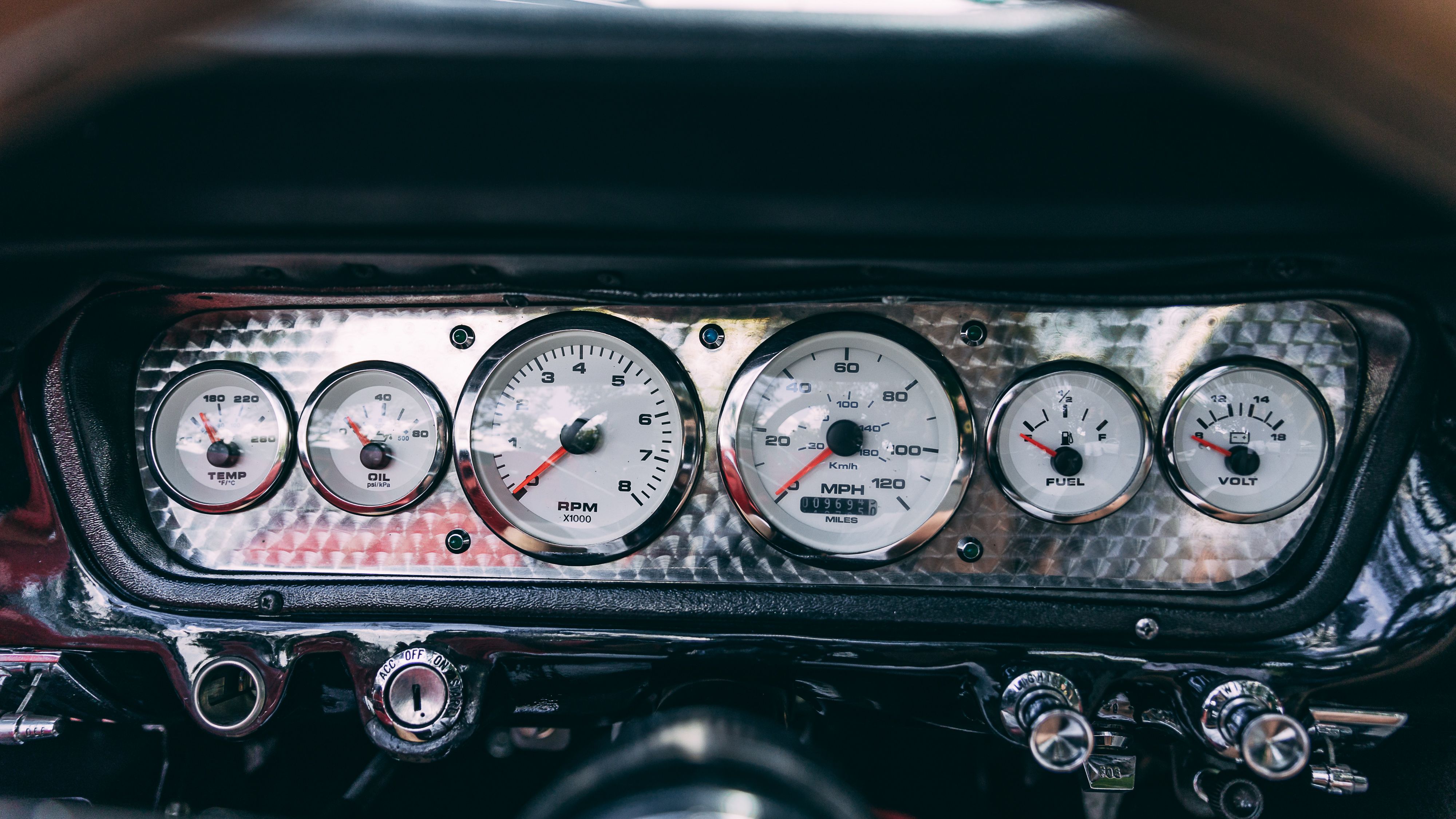 View the interior of the 1965 Ford Mustang Covertible 289 for sale (6)