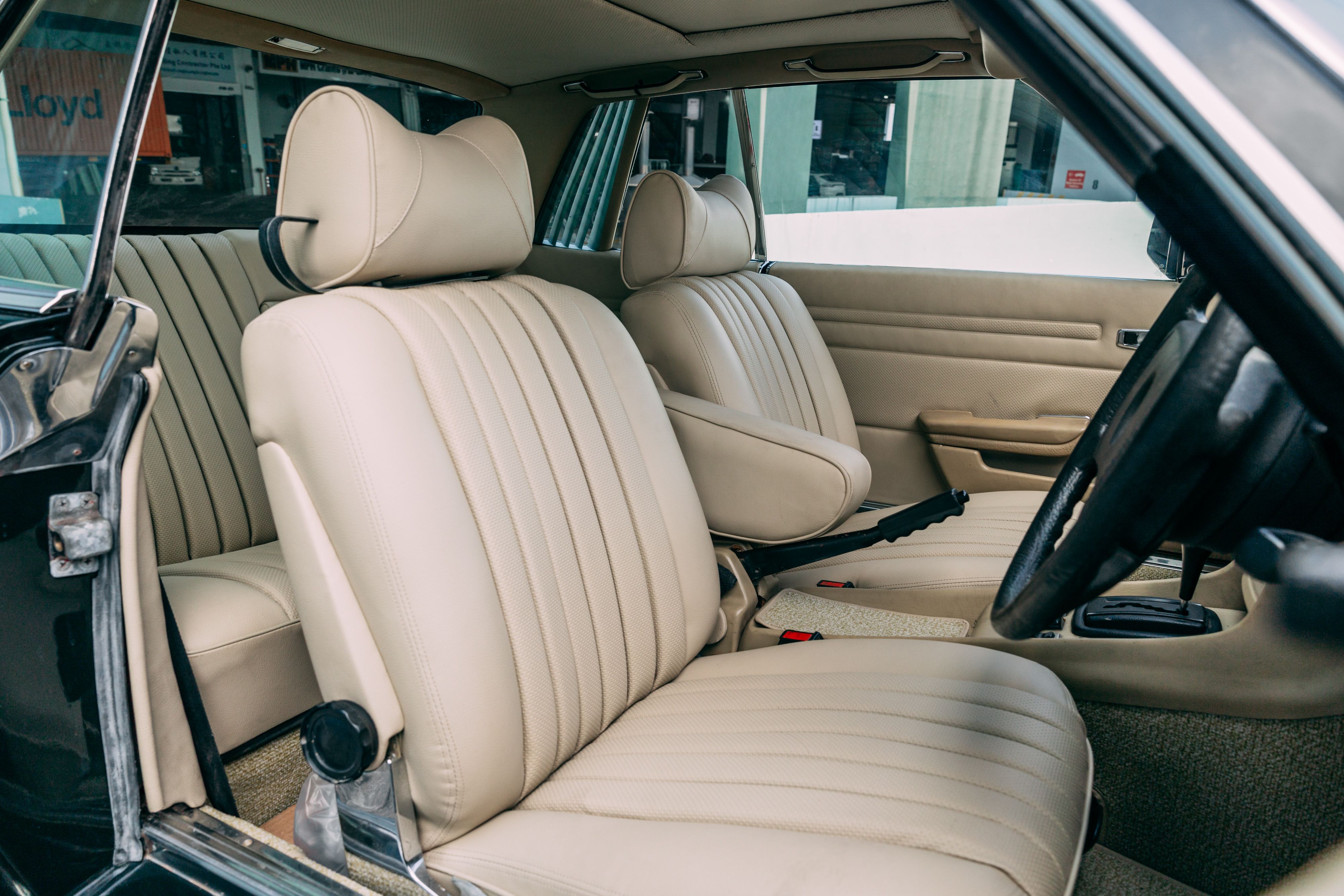 View 1982 Mercedes Benz 450SLC for sale interior image (3)