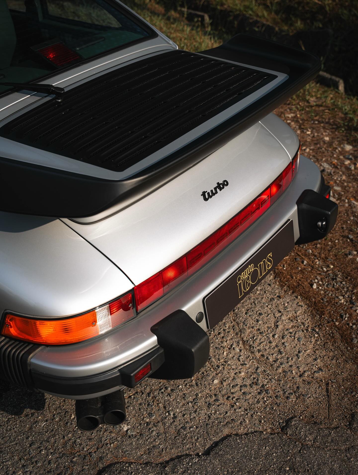 1988 Porsche 911 Turbo G50 rear view (1)