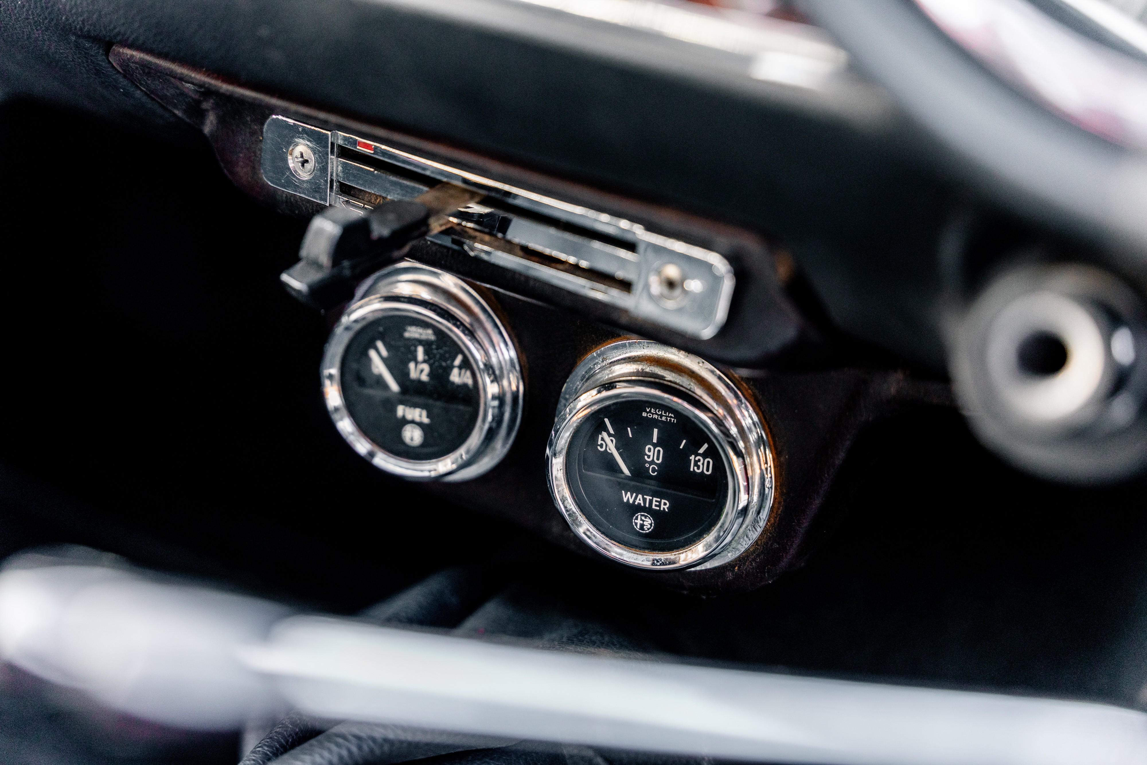 View 1969 Alfa Romeo Giulia Sprint GT Veloce (red) for sale interior image (1)