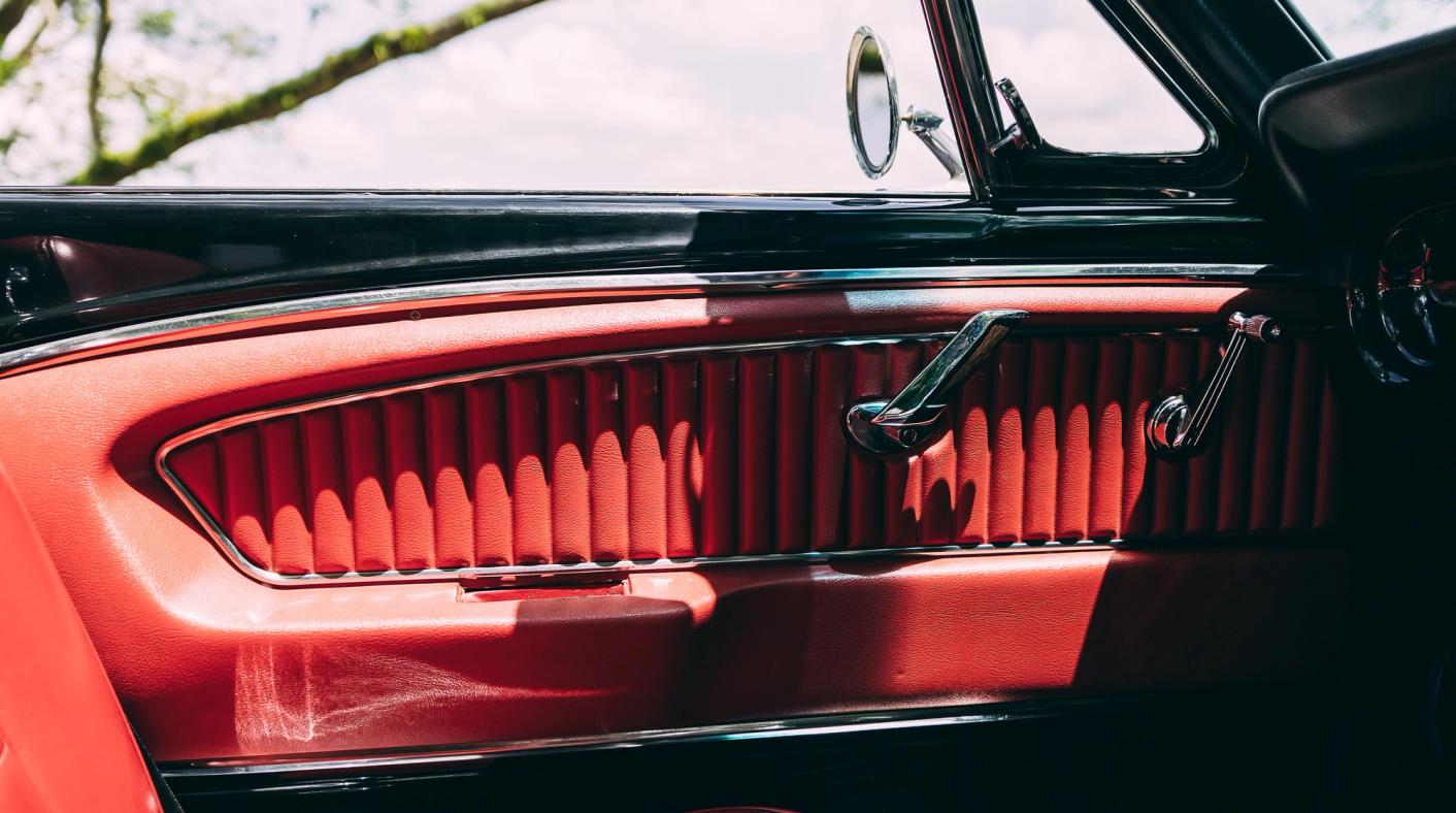 View the interior of the 1965 Ford Mustang Covertible 289 for sale (3)