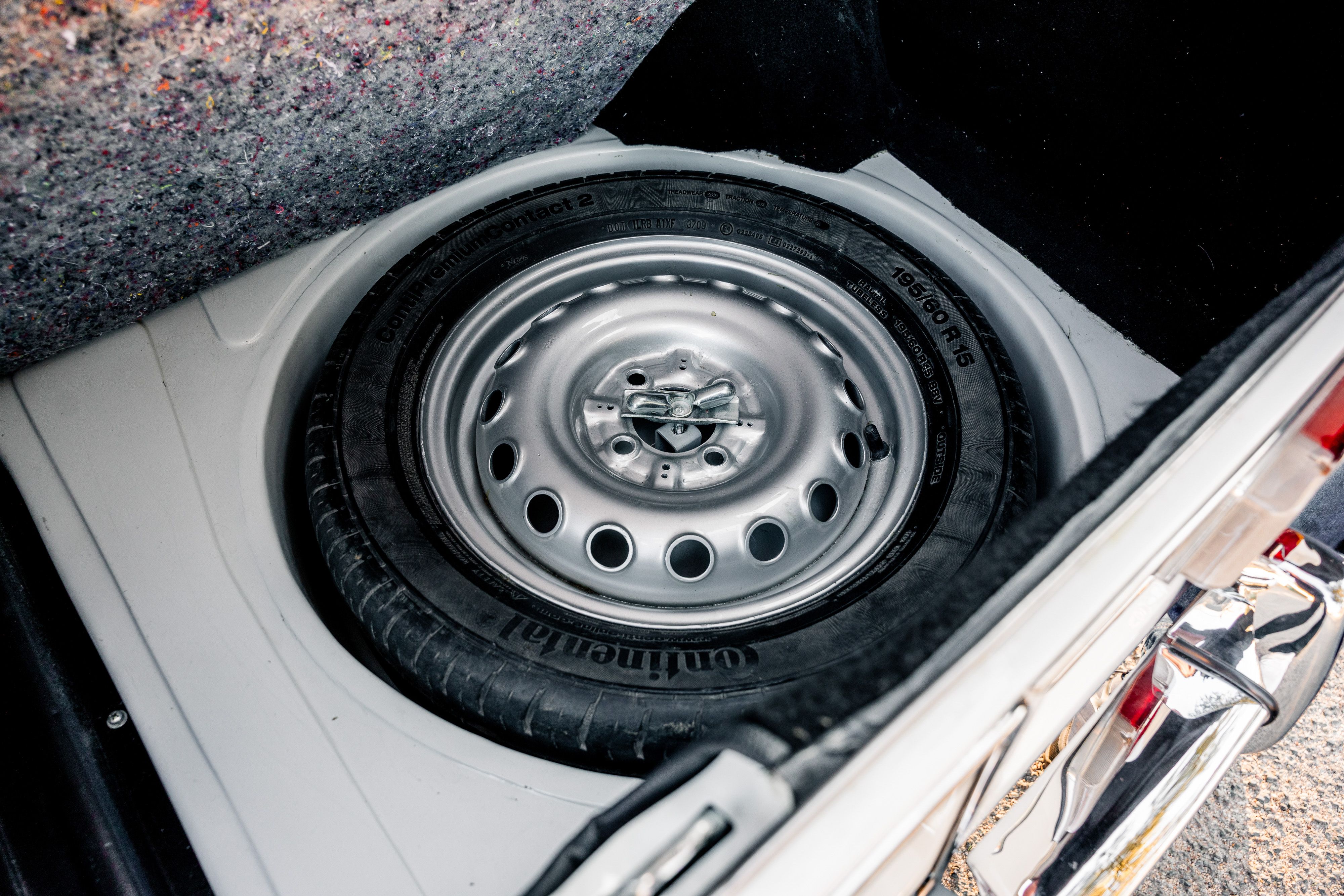 View the mechanic of the 1964 Alfa Romeo Giulia Ti for sale (2)