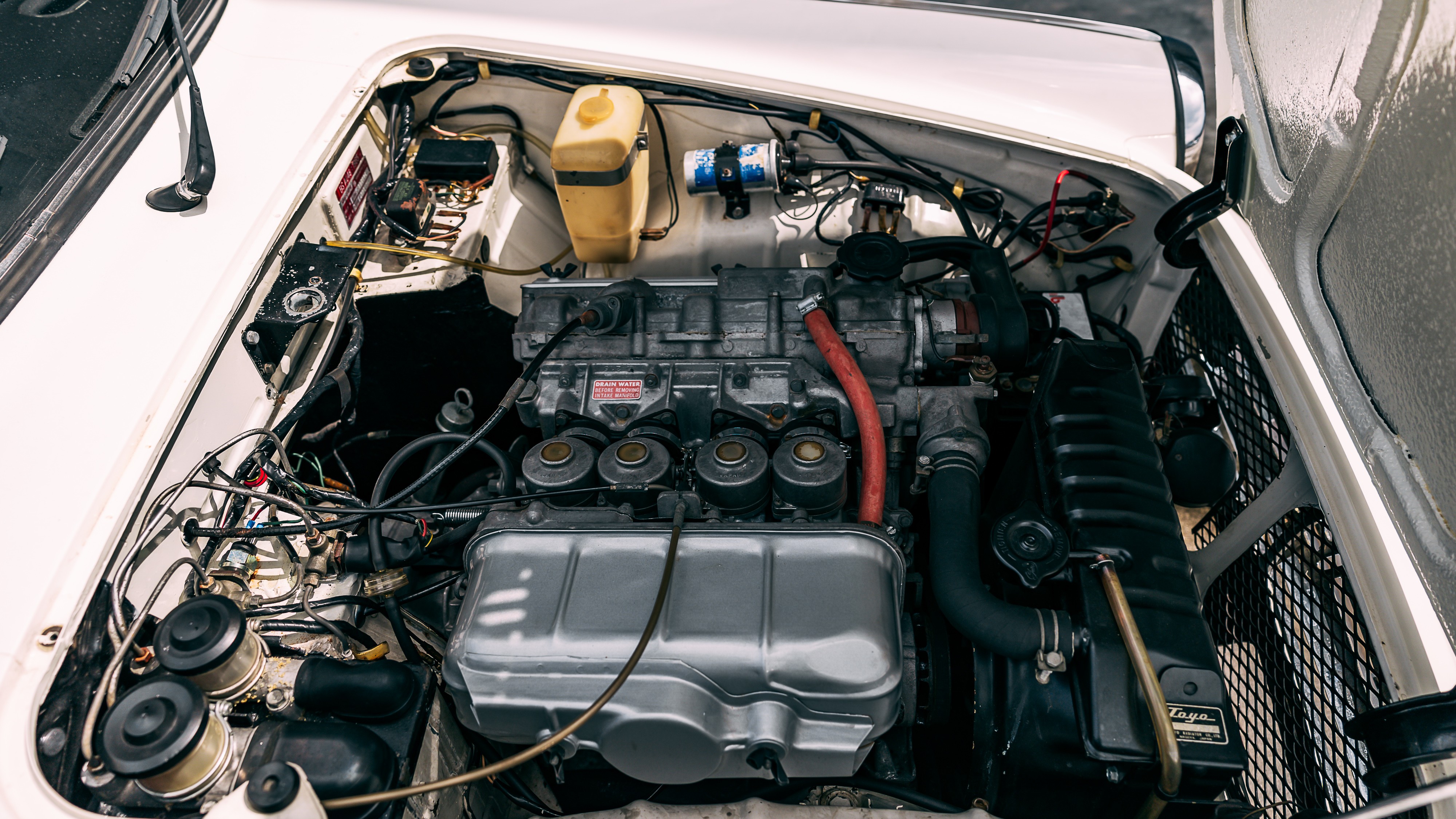View the mechanic of the 1965 Honda S800 Coupe for sale (1)