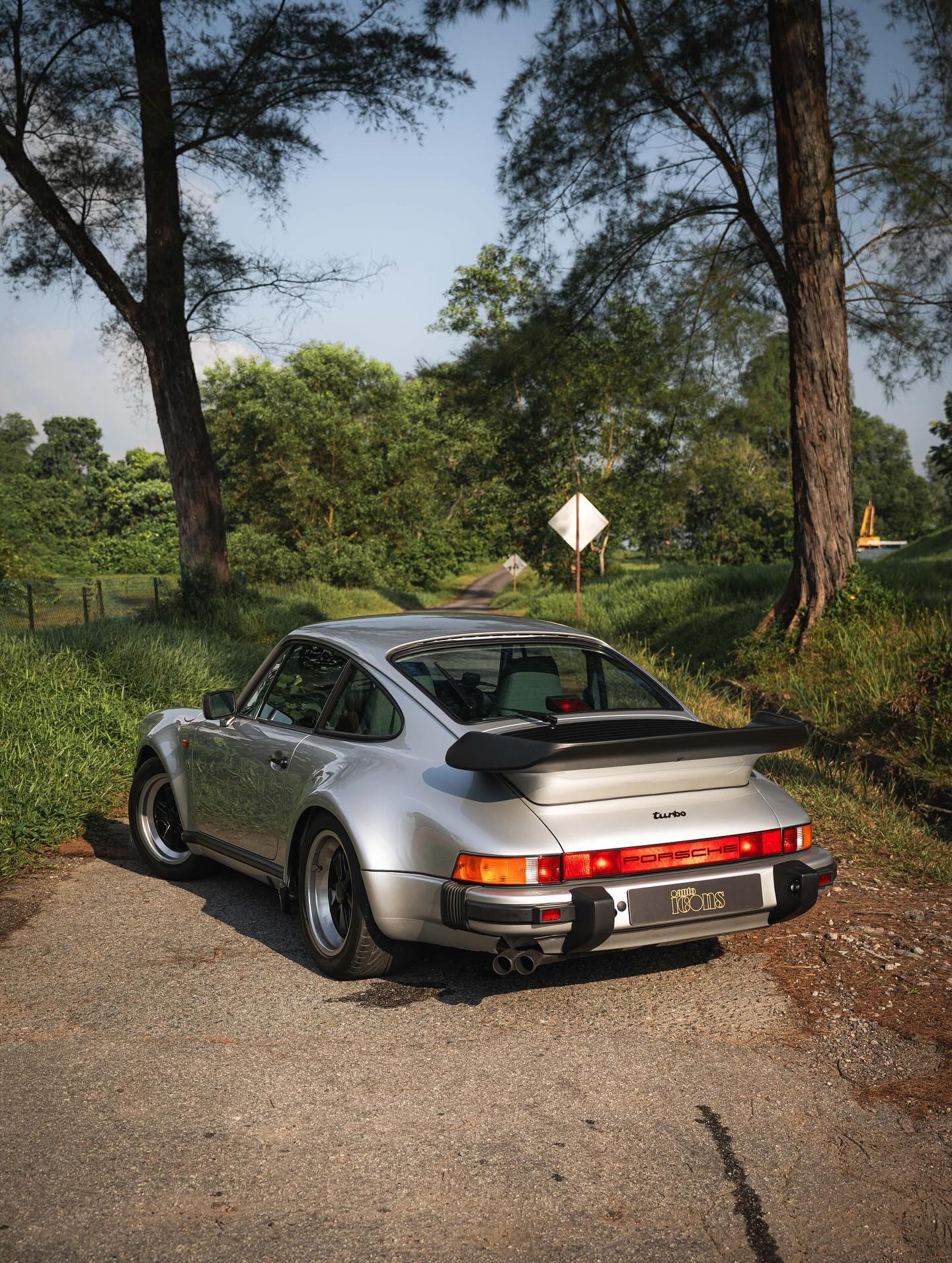 1988 Porsche 911 Turbo G50 rear view