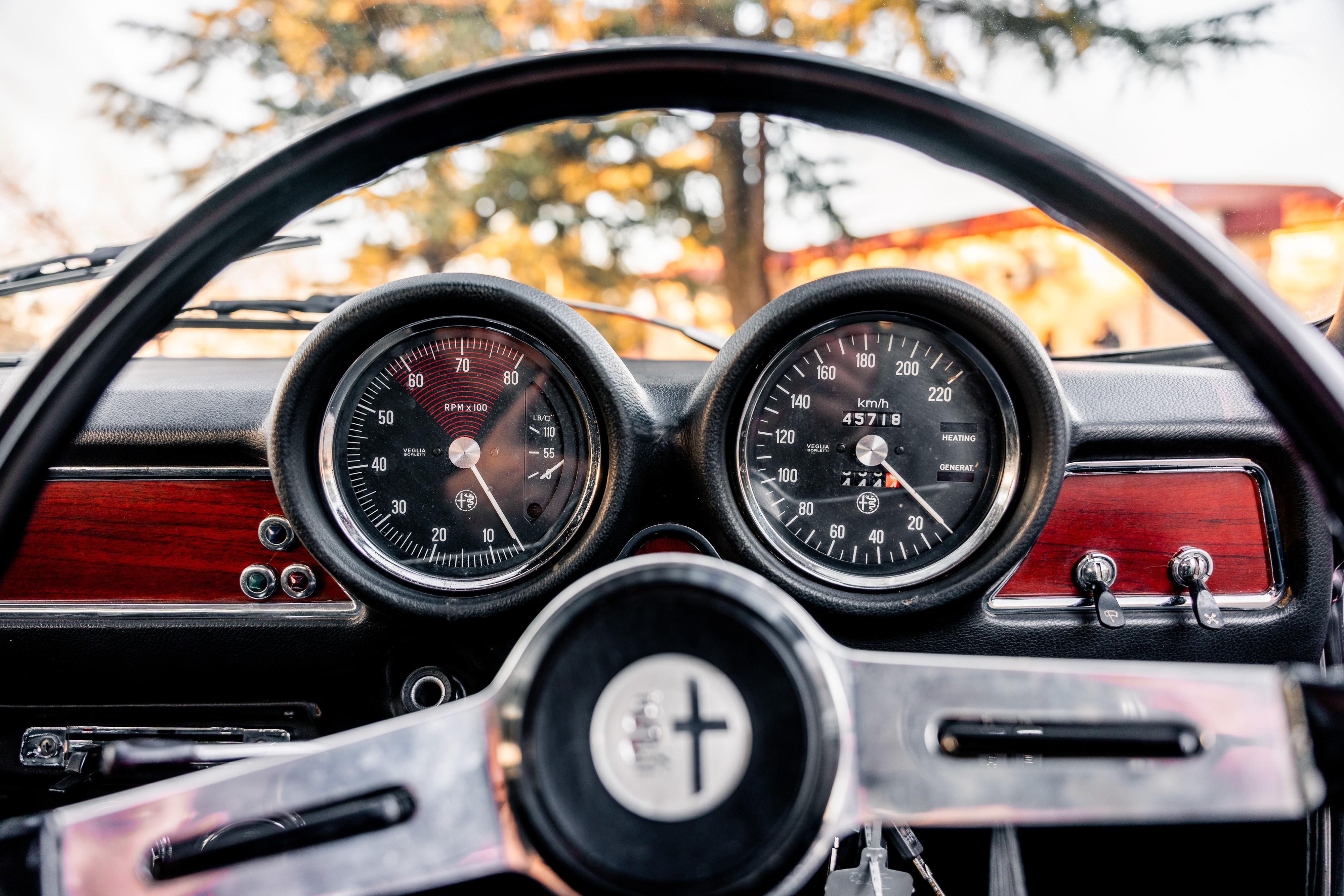 View 1969 Alfa Romeo Giulia Sprint GT Veloce (red) for sale interior image (3)