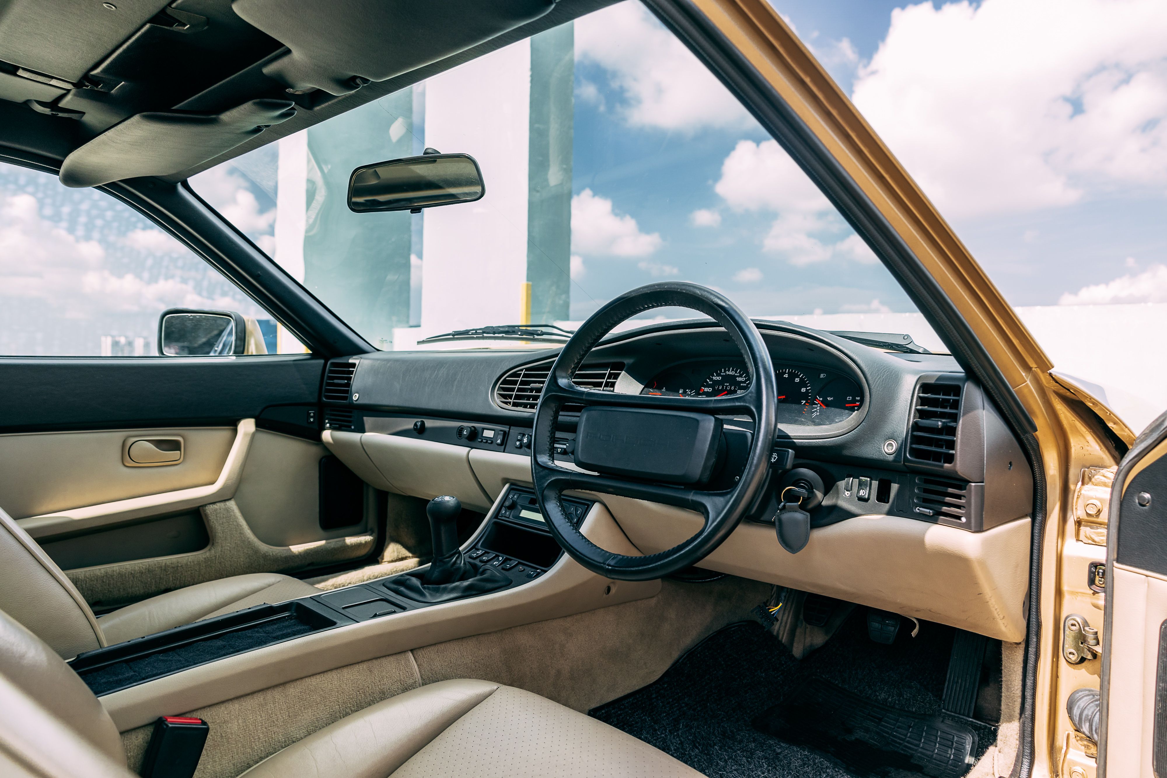 View the interior of the 1988 Porsche 944S Coupe for sale (1)