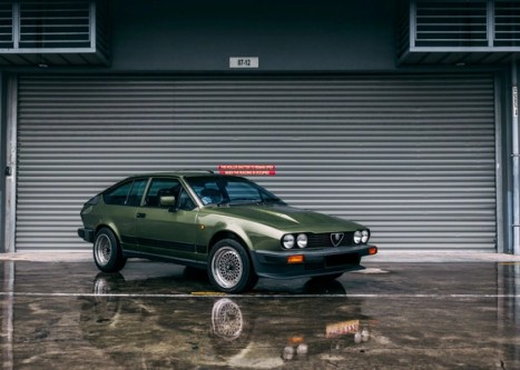 View 1982 Alfa Romeo GTV6 2.5 for sale exterior image (1)