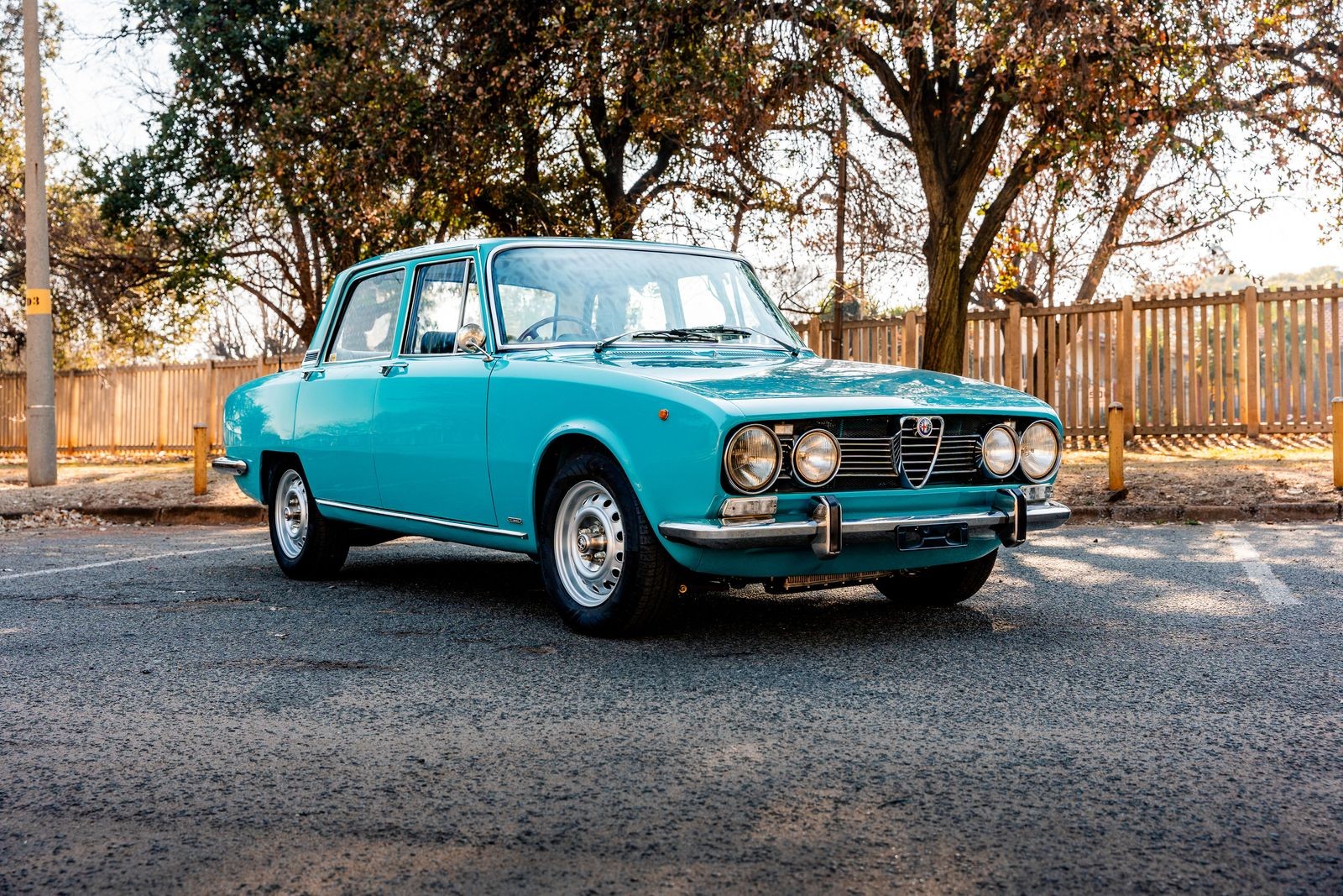 View 1973 Alfa Romeo Berlina 1750 for sale exterior image (1)