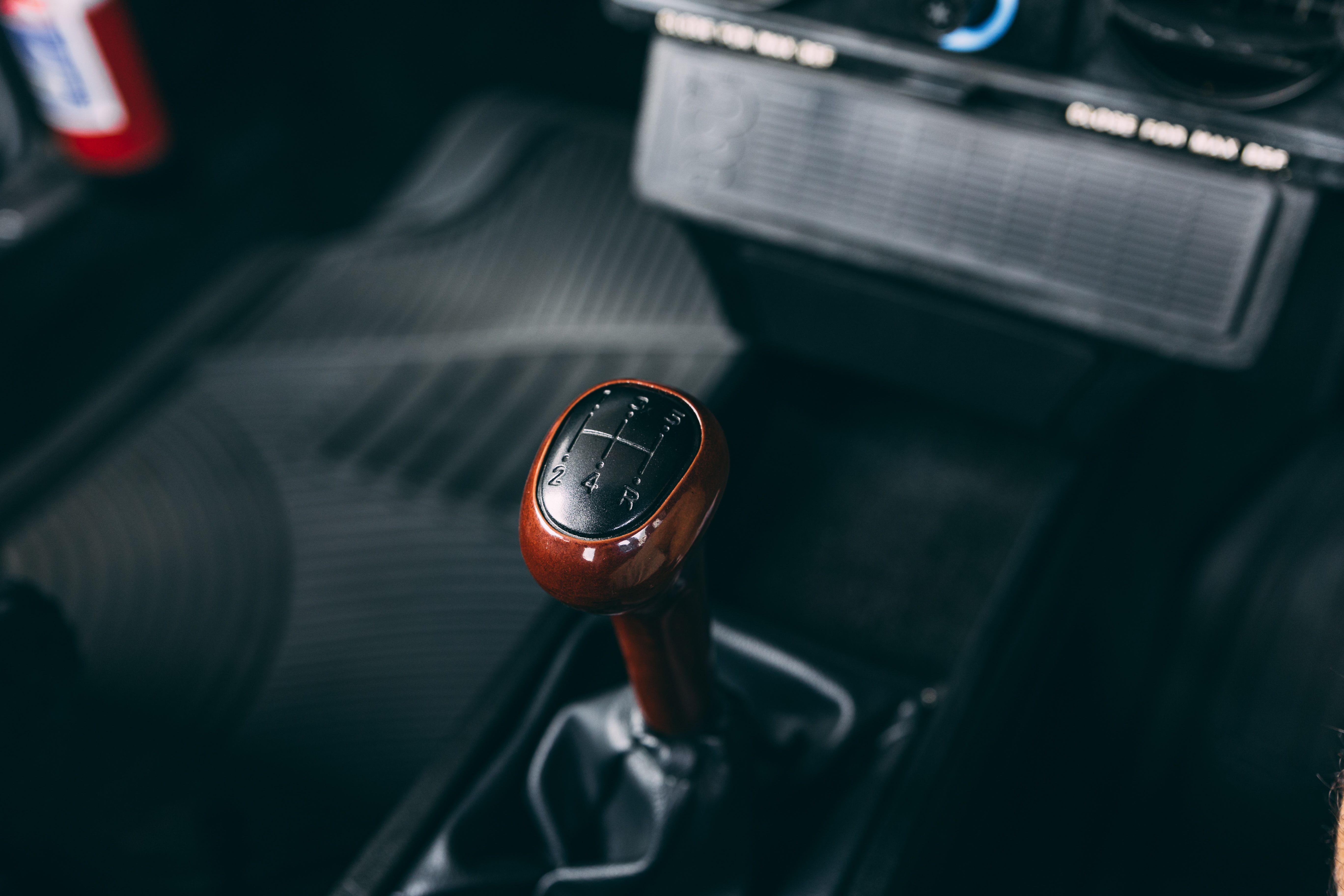 View the interior of the 1985 Alfa Romeo GTV6 3.0 for sale (White)