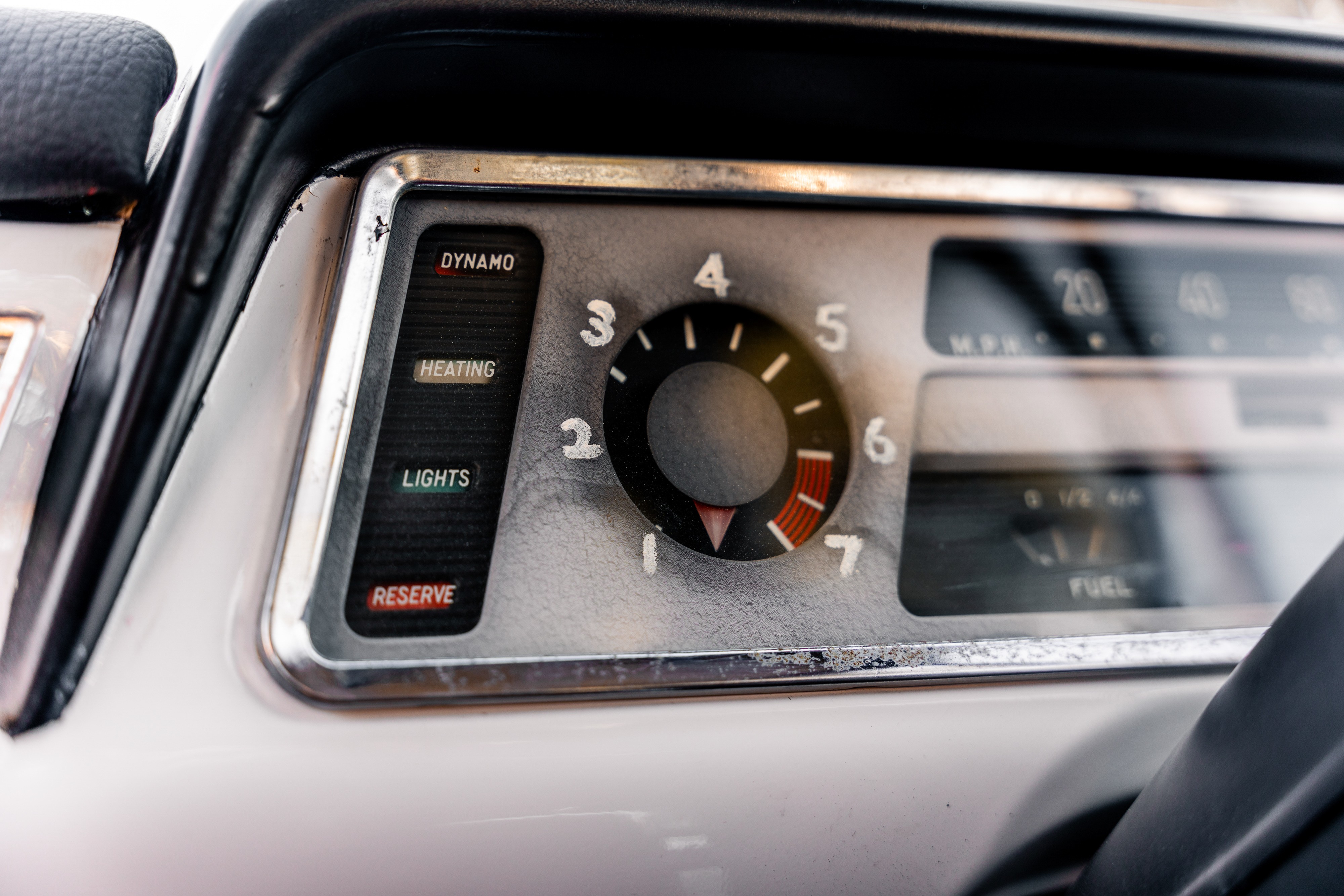 View the interior of the 1964 Alfa Romeo Giulia Ti for sale (5)