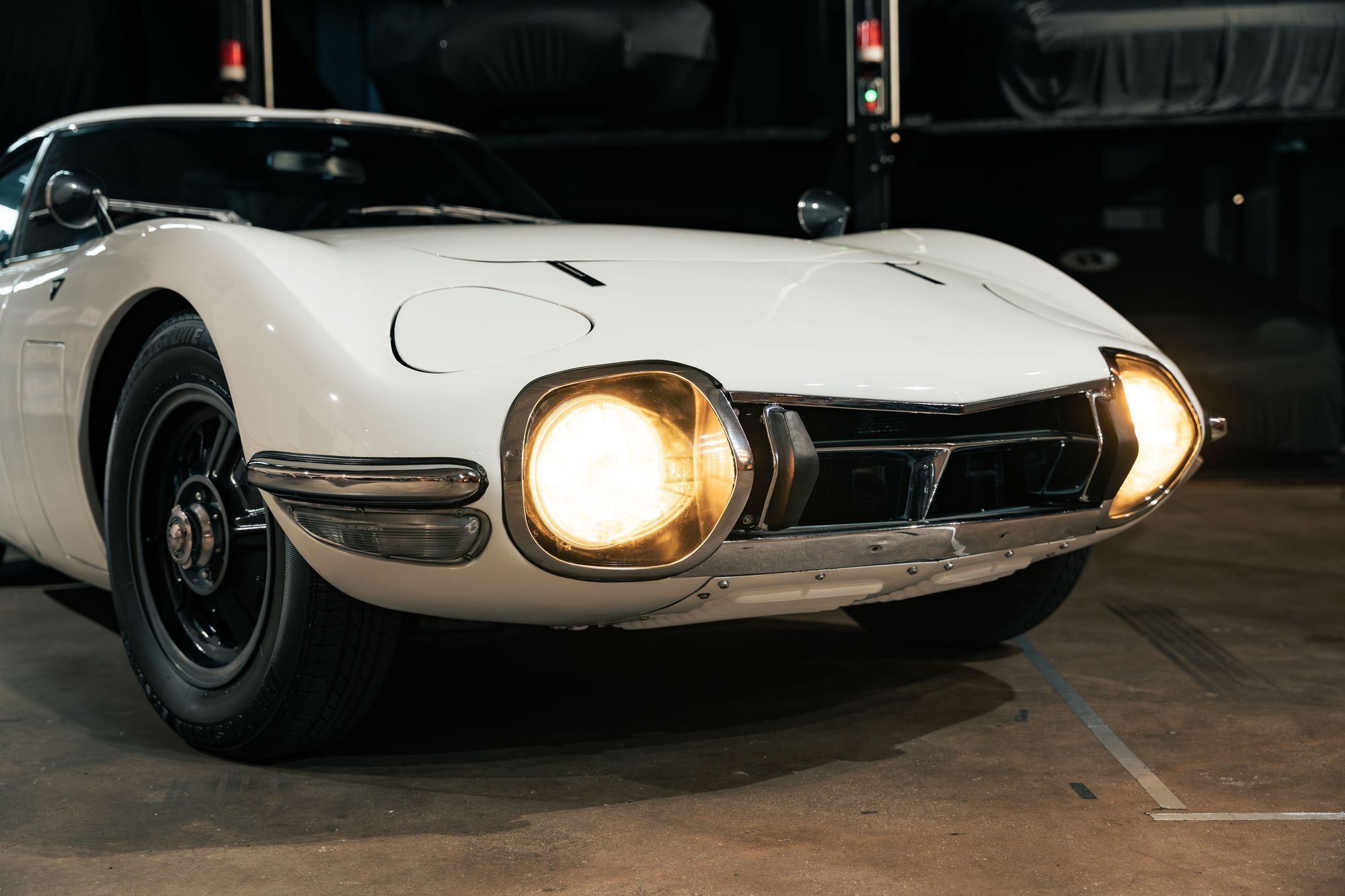 View 1967 Toyota 2000GT for sale exterior image (23)