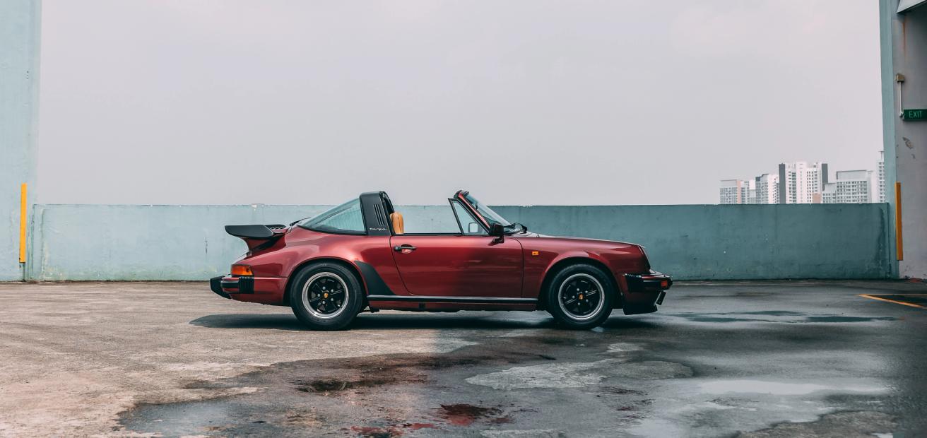 View the exterior of the 1981 Porsche 911 SC Targa for sale (4)