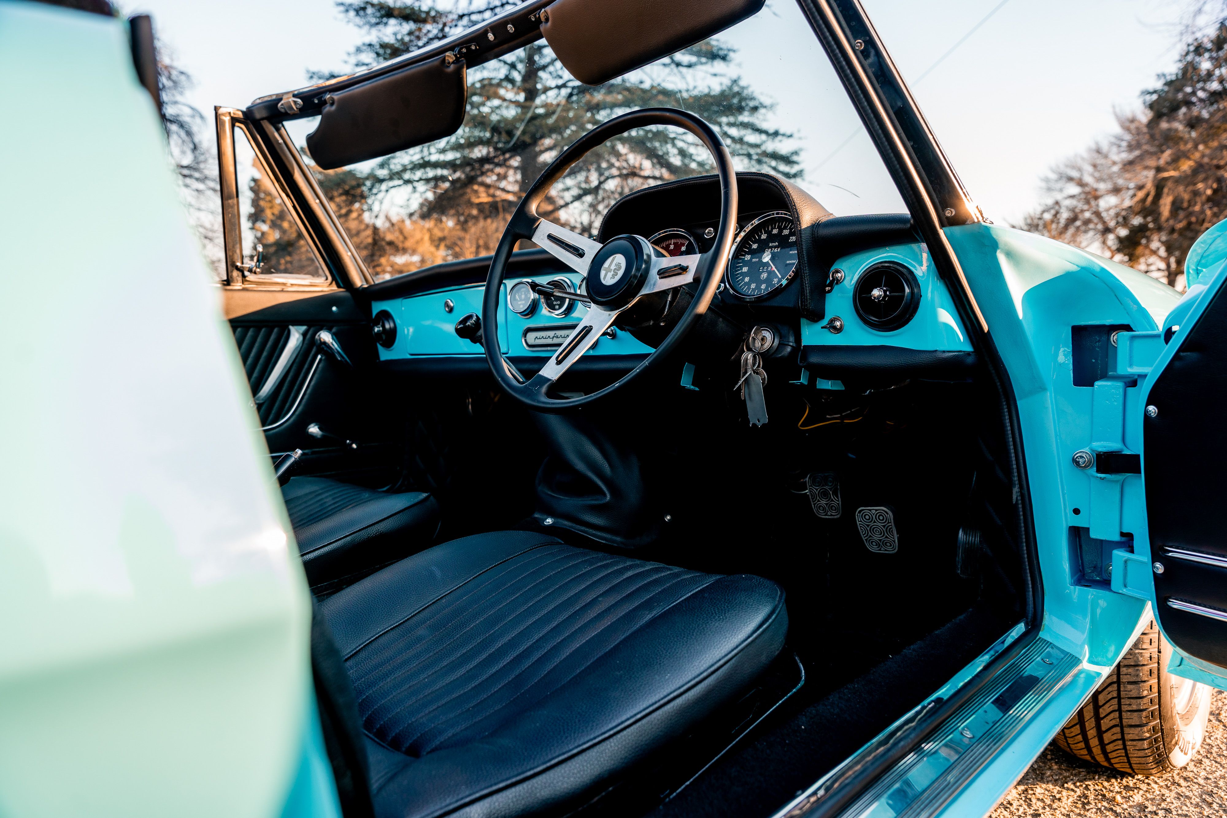 View the interior of the 1967 Alfa Romeo Spider Duetto 1600 for sale (2)