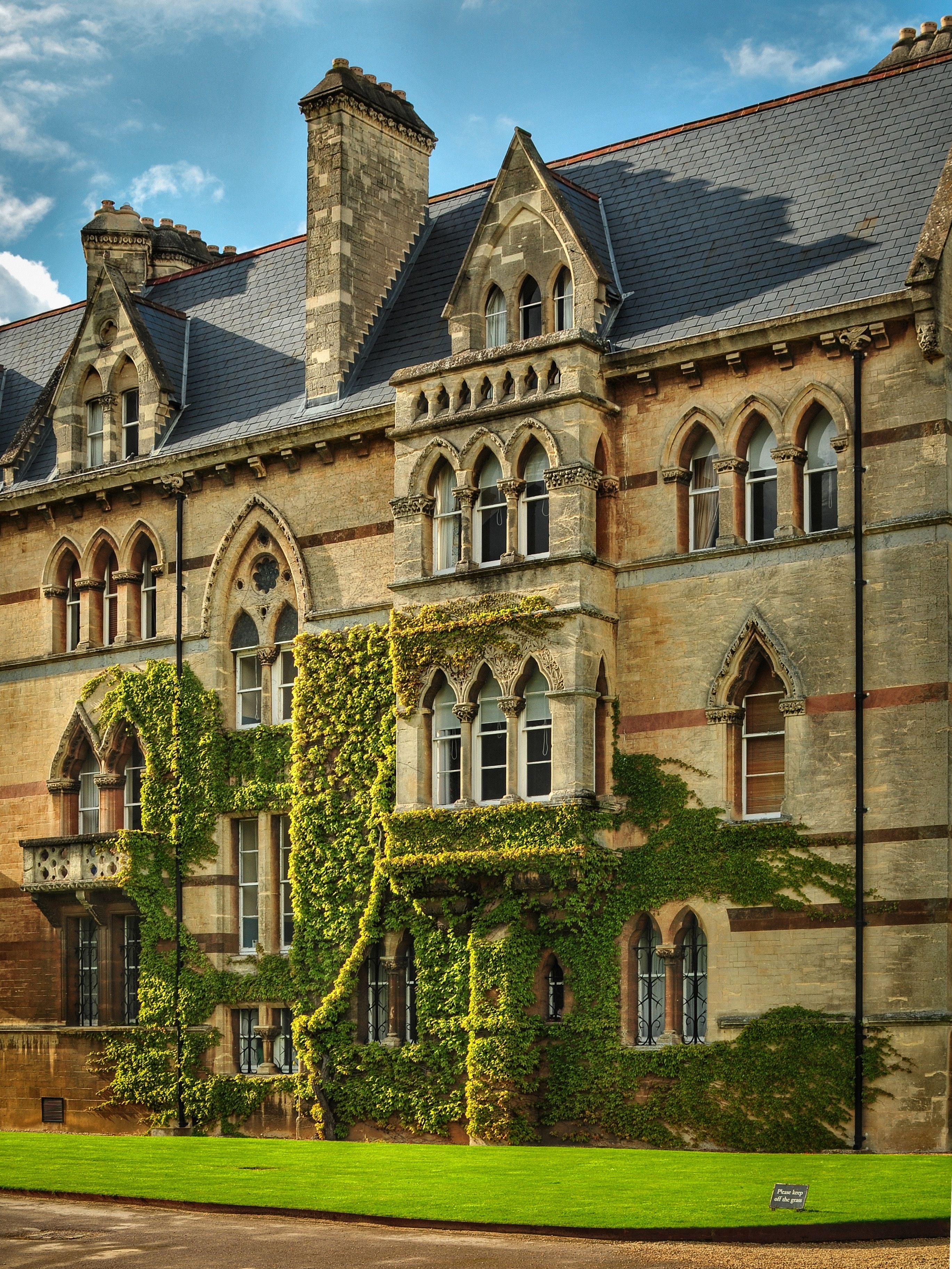 Oxford University Press in Oxford - Ask AI | mindtrip