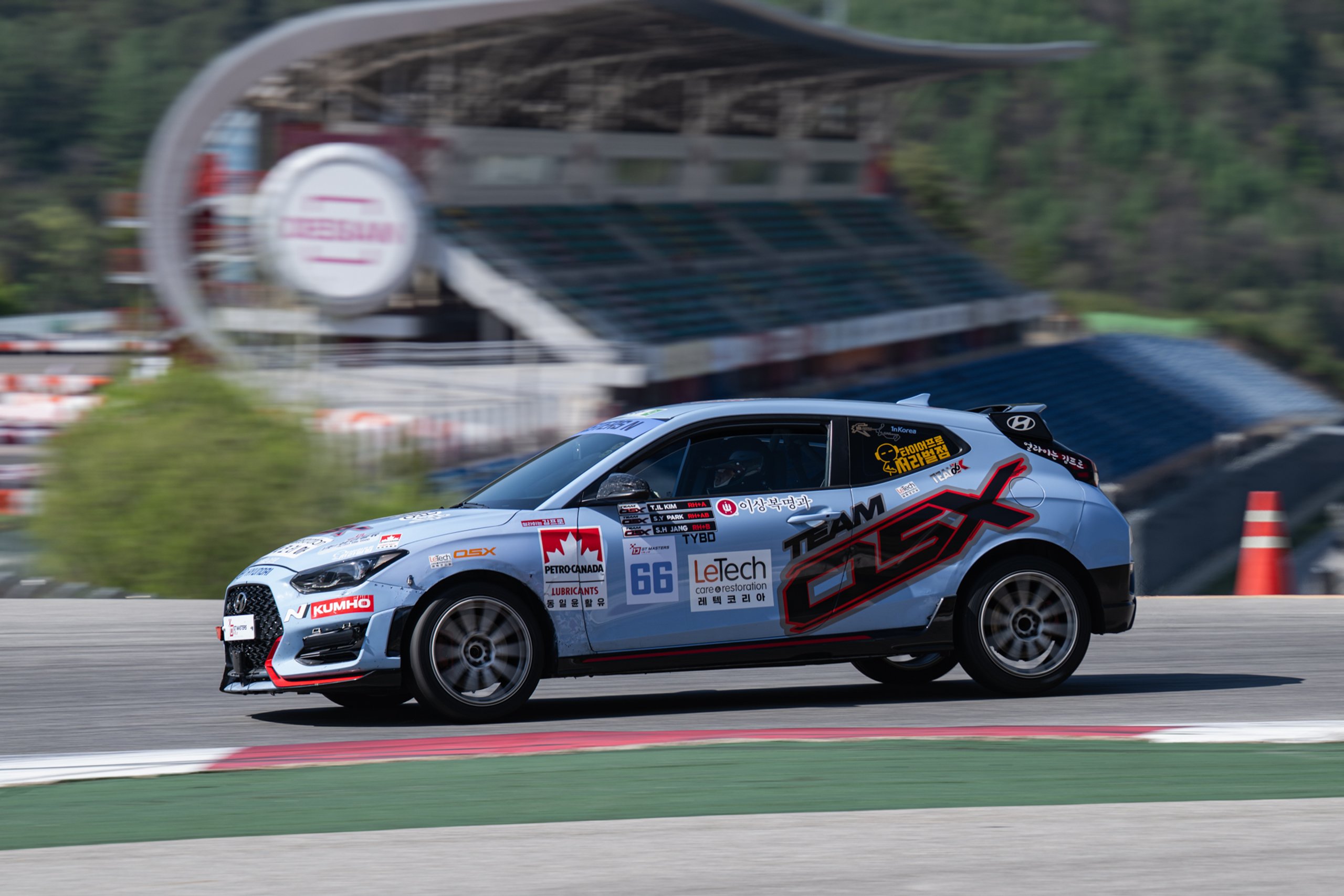 2026 인제 GT 마스터즈 R1 결승 질주 중