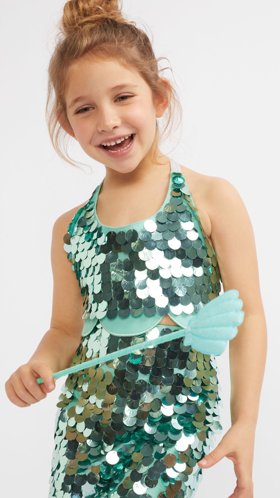 Child wearing the ALNF x Seed collaboration hat 