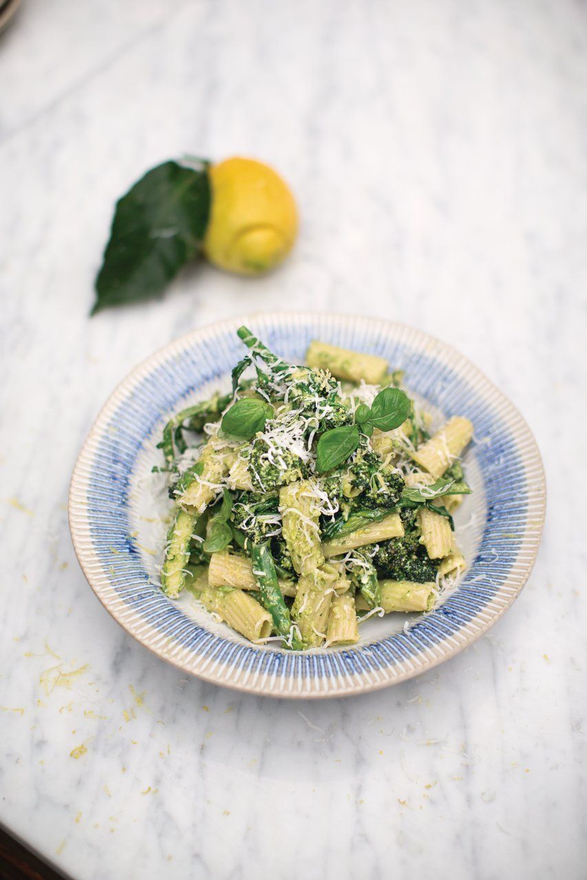 Healthy pasta pesto