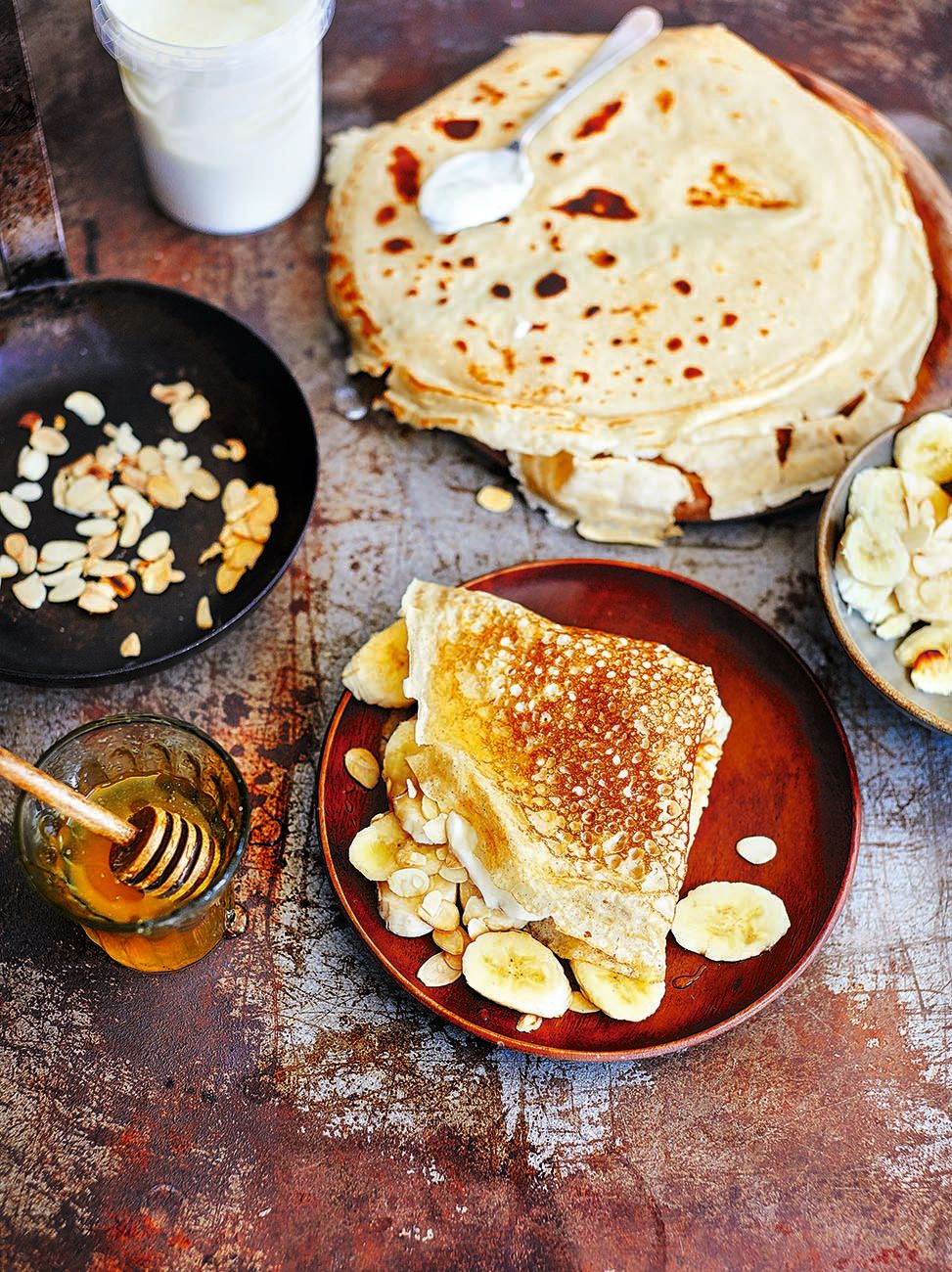 Crêpes with banana & Greek yoghurt | Fruit recipes