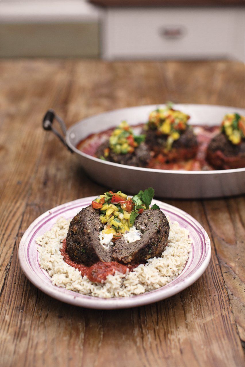 Giant meatballs with spicy tomato sauce