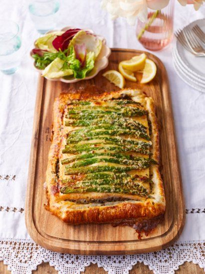 Salmon & asparagus en croûte | Jamie Oliver recipes