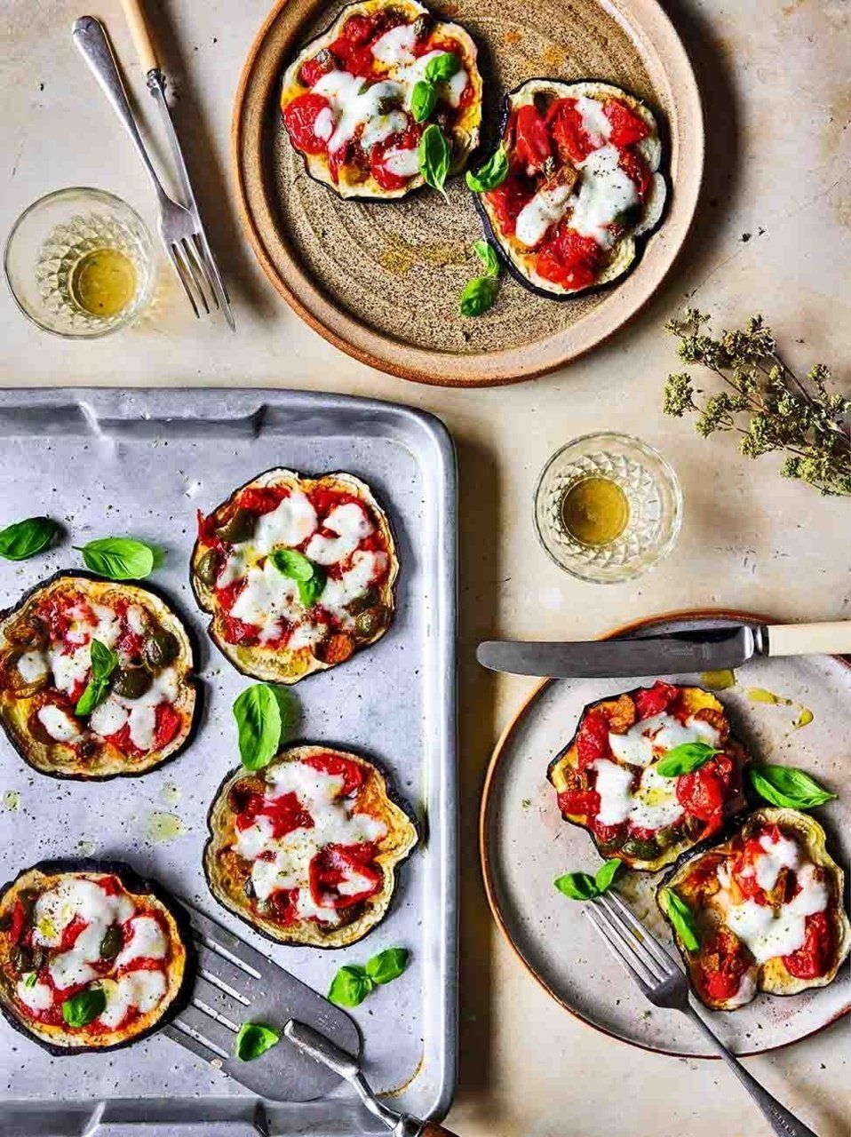 ‘Pizzette’ di melanzane | Jamie Oliver