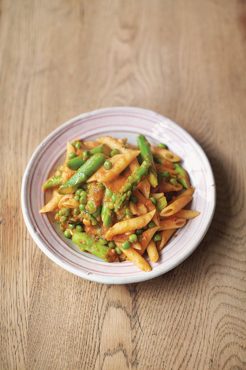 7-veg pasta with asparagus, peas & mint