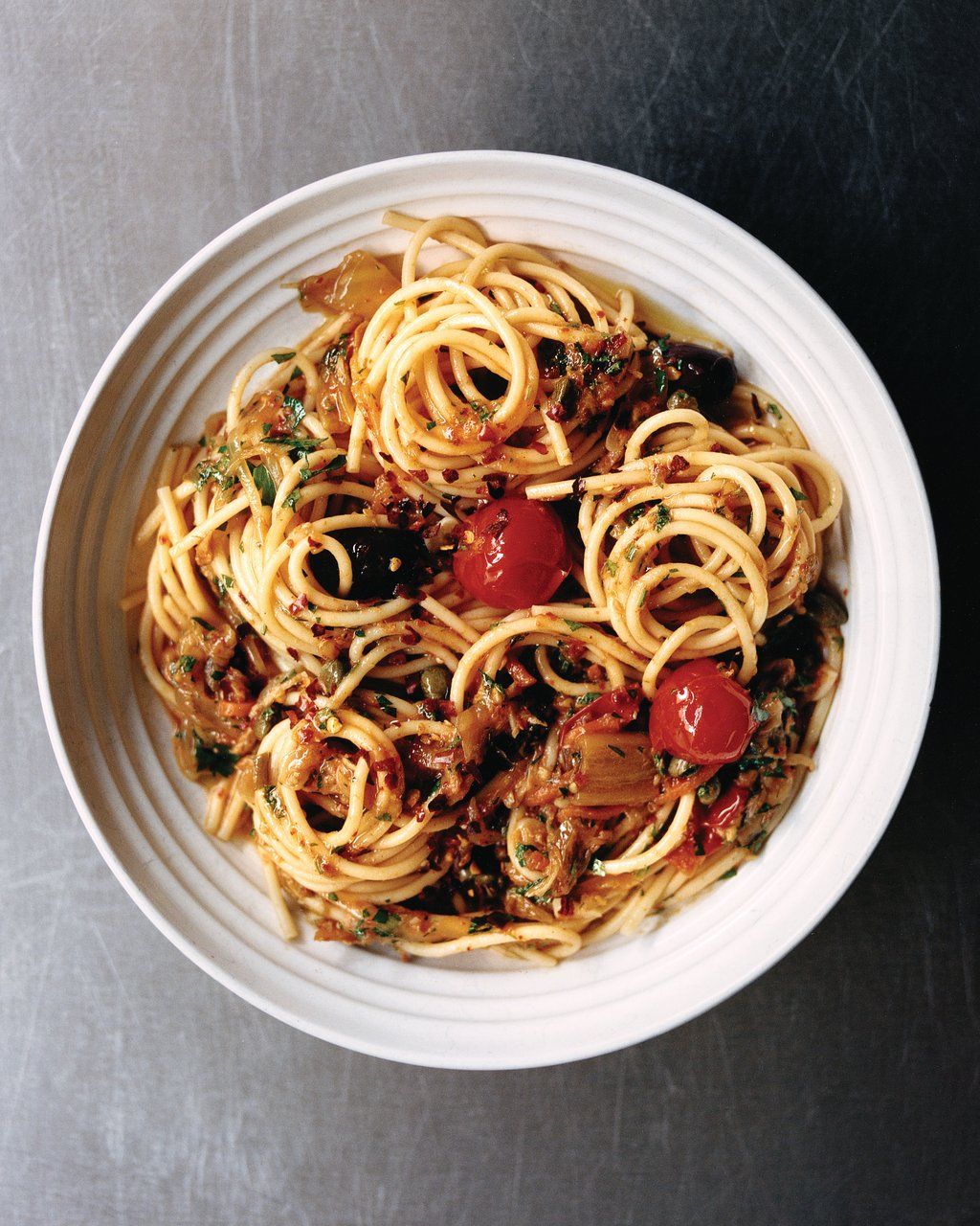 Kimchi pasta puttanesca