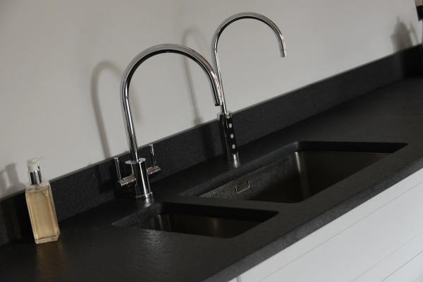 UEA Kitchen - Kitchen detail 17