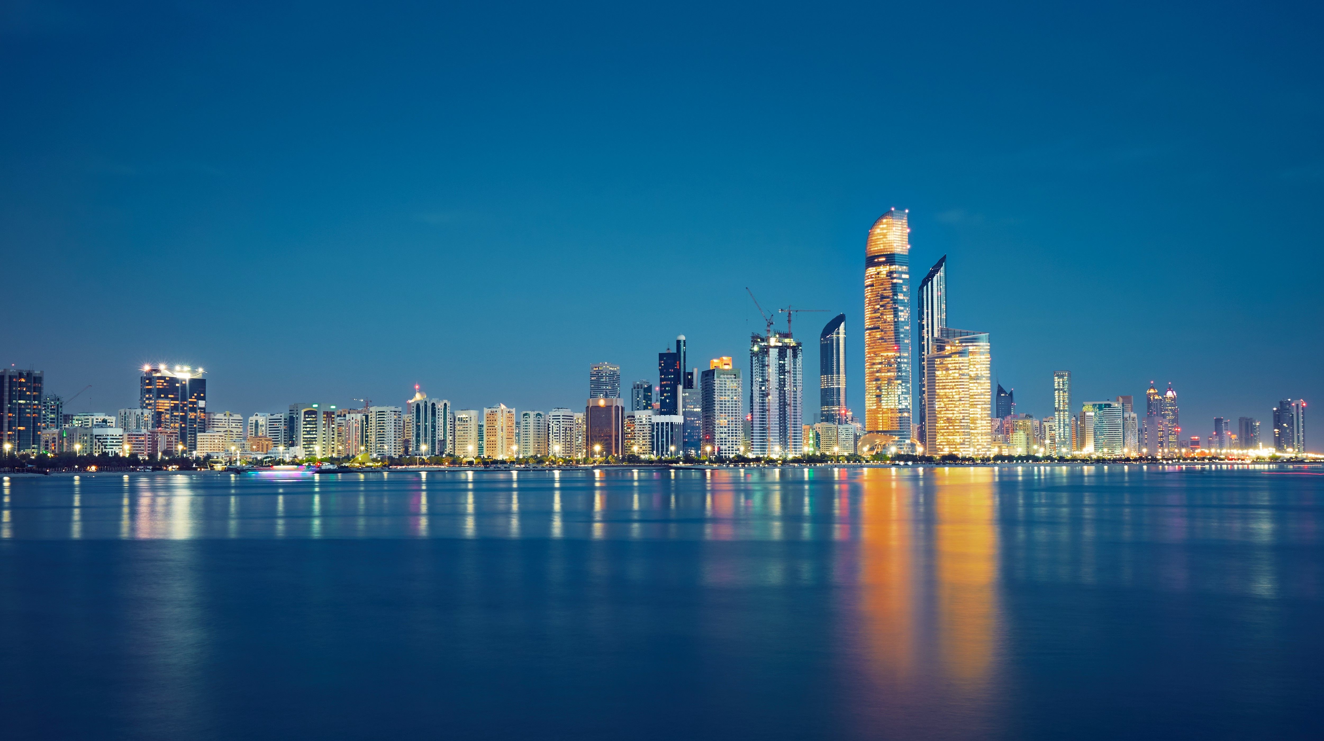 Holidays to Abu Dhabi 2023 from €670 | loveholidays
