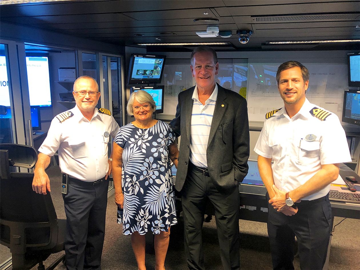 900lbs' Advisor Visits with Royal Caribbean’s Symphony of the Seas Bridge Team