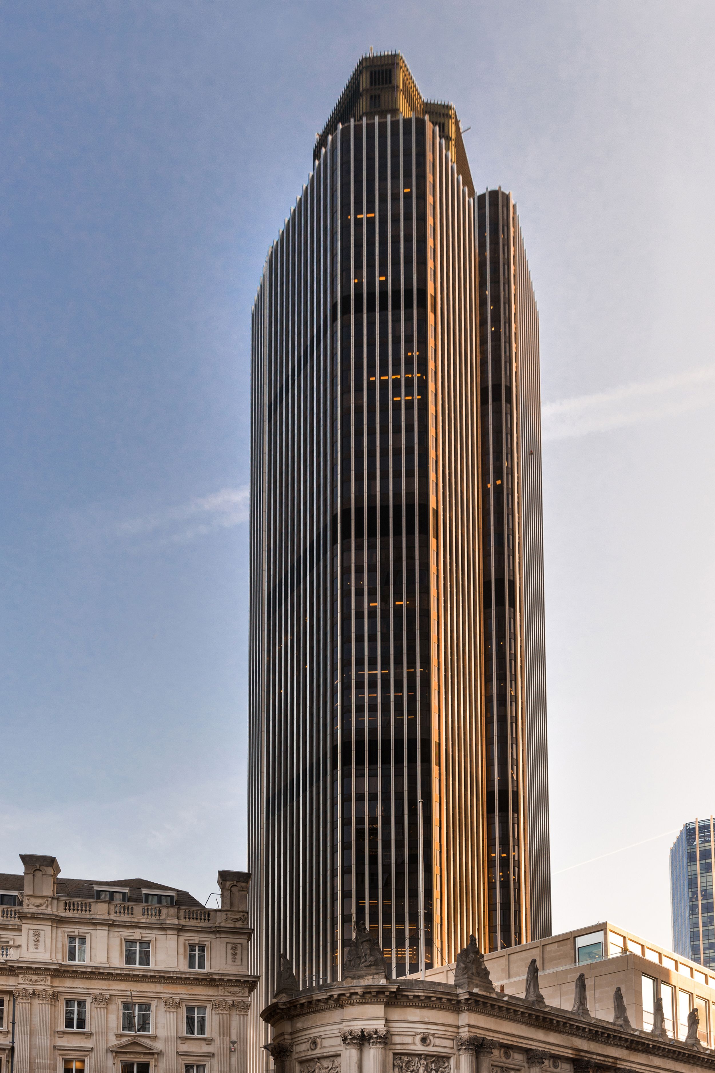 Standing at 600 ft tall, Tower 42 provides a uniquely elevated experience for tenants.