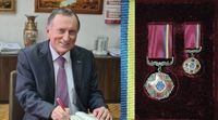 Вітаємо професора кафедри геофізики Сергія  Вижву
