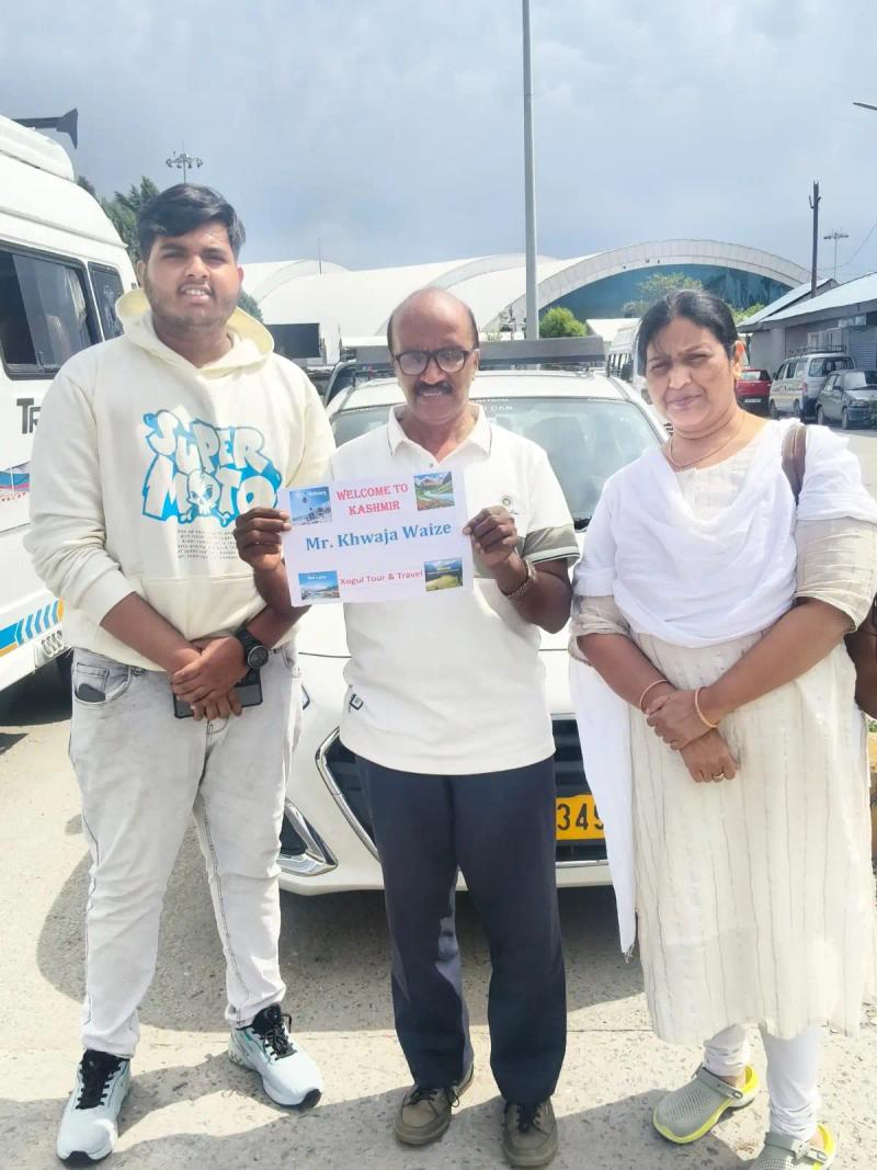 Family group travelling by vehicle during a Kashmir family tour package