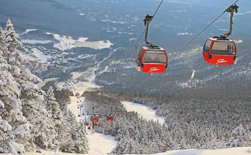 Gulmarg Gondola Booking Phase 1 ride from Gulmarg to Kongdoori with scenic valley and pine forest views