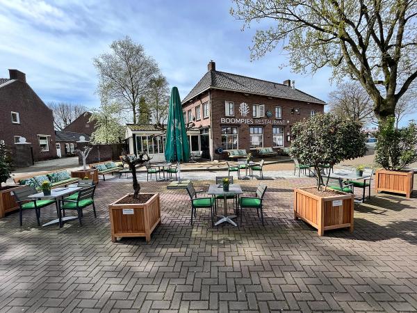 Boompjes restaurant dining