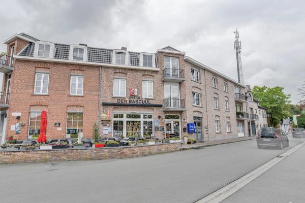 Bistro Den Bascuul restaurant
